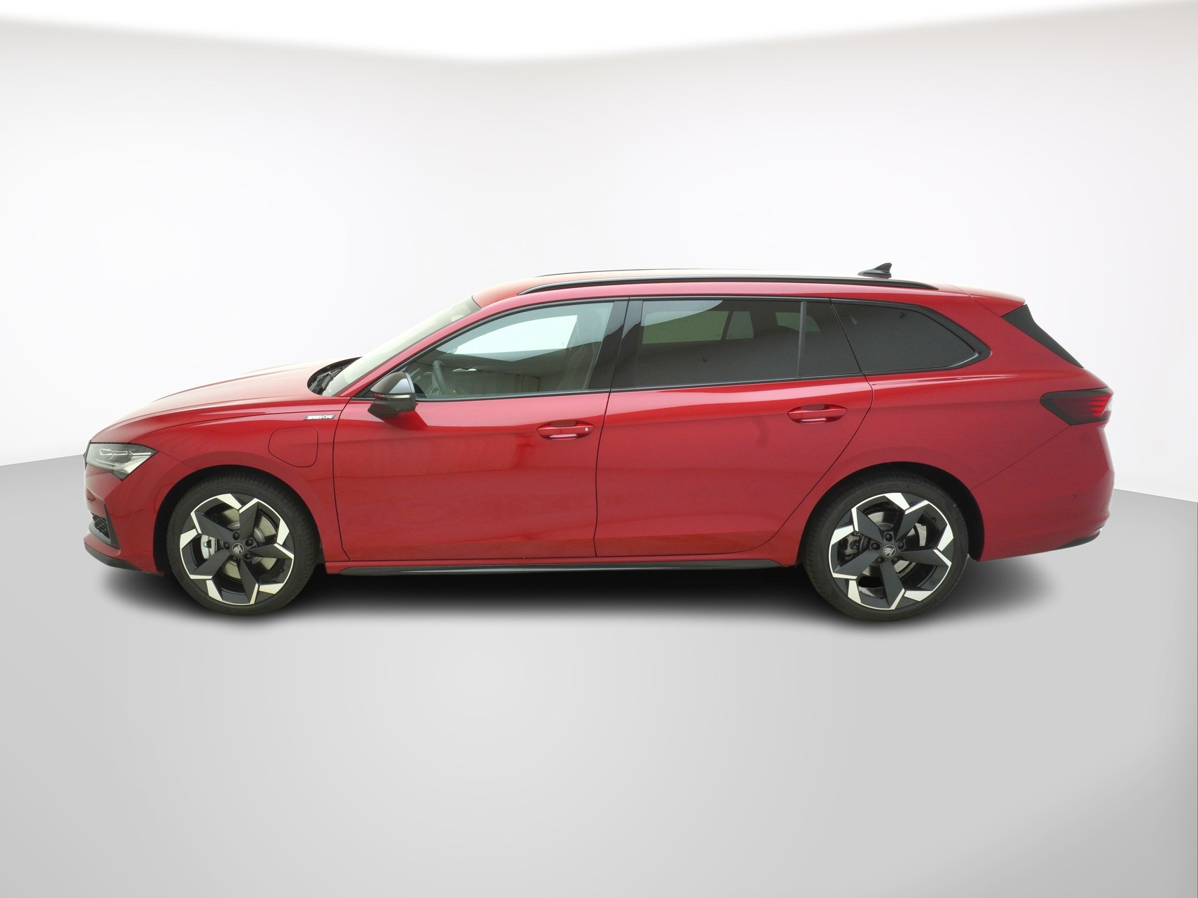 SKODA Superb 1.5 TSI Plug-in-Hybrid Sportline DSG-image-1