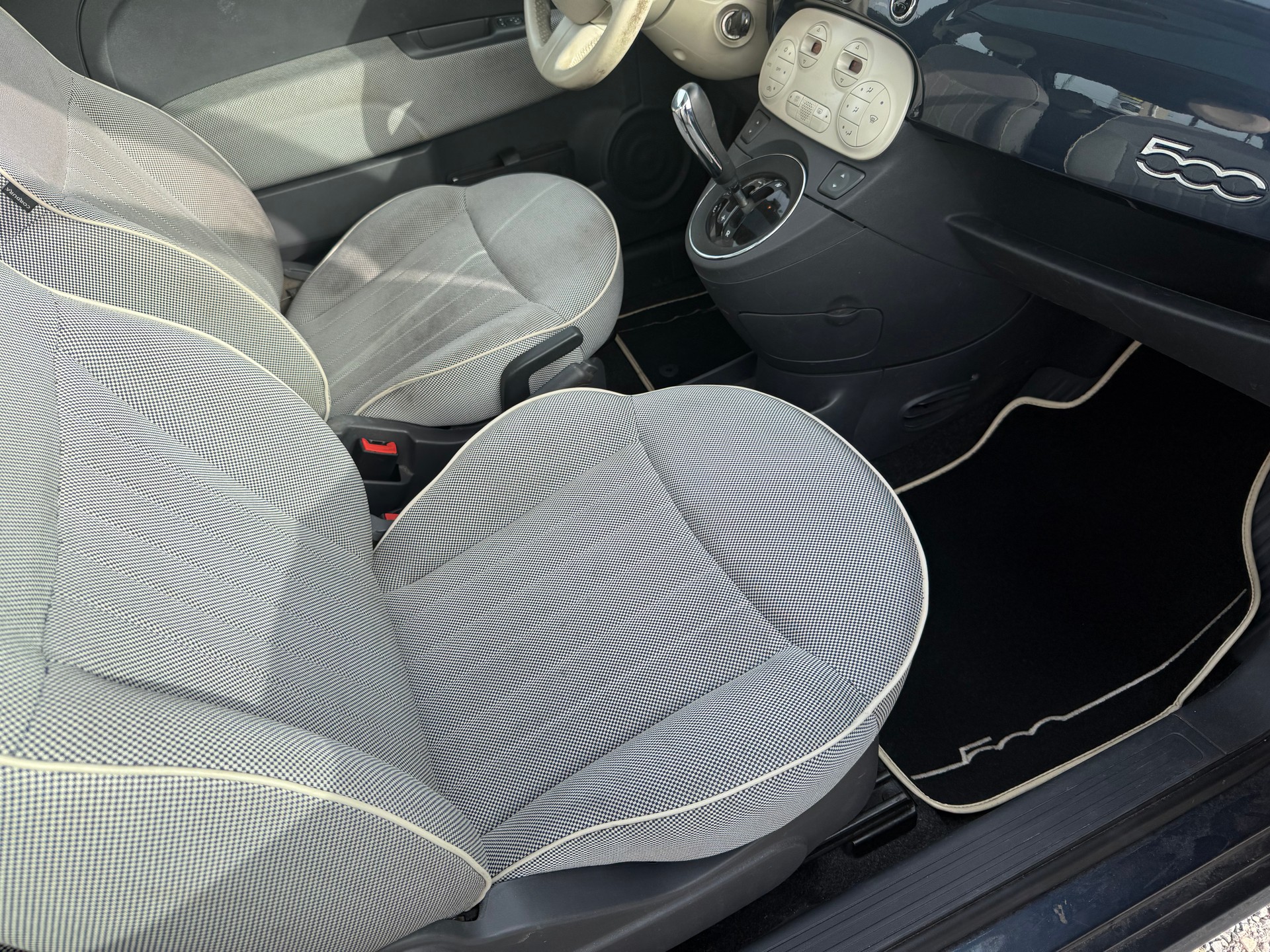 FIAT 500 1.2 Lounge Dualogic-image-4
