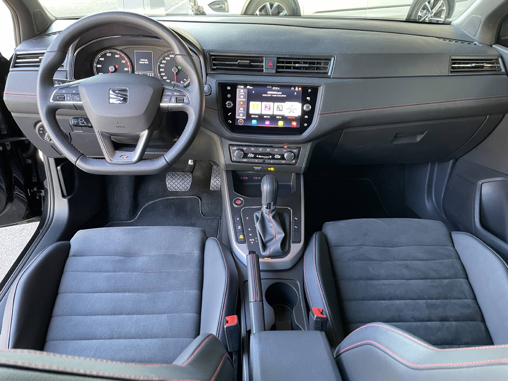 SEAT Arona 1.5 TSI FR DSG-image-9