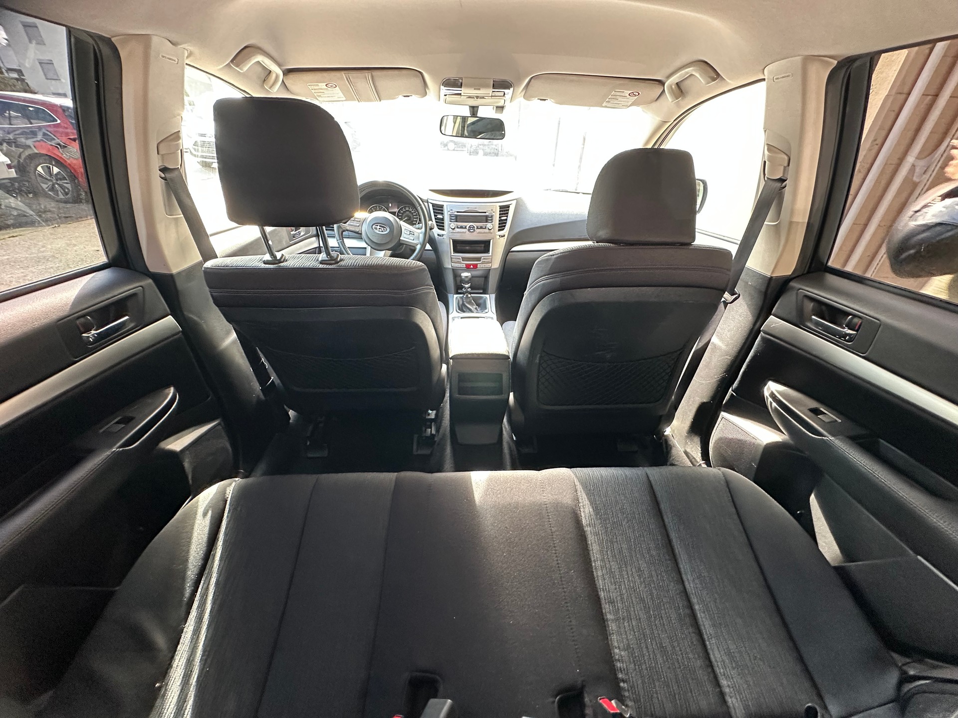 SUBARU Legacy 2.0i Limited AWD-image-6