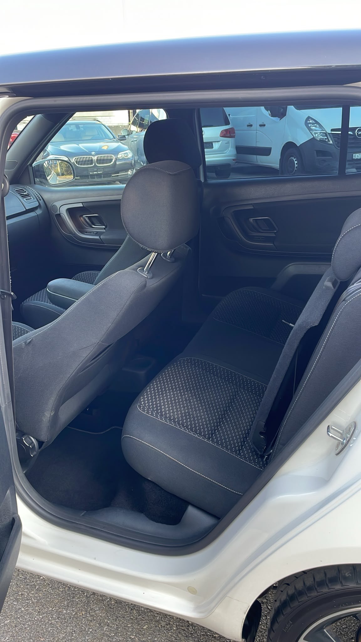 SKODA Fabia 1.2 TSI Monte Carlo-image-12