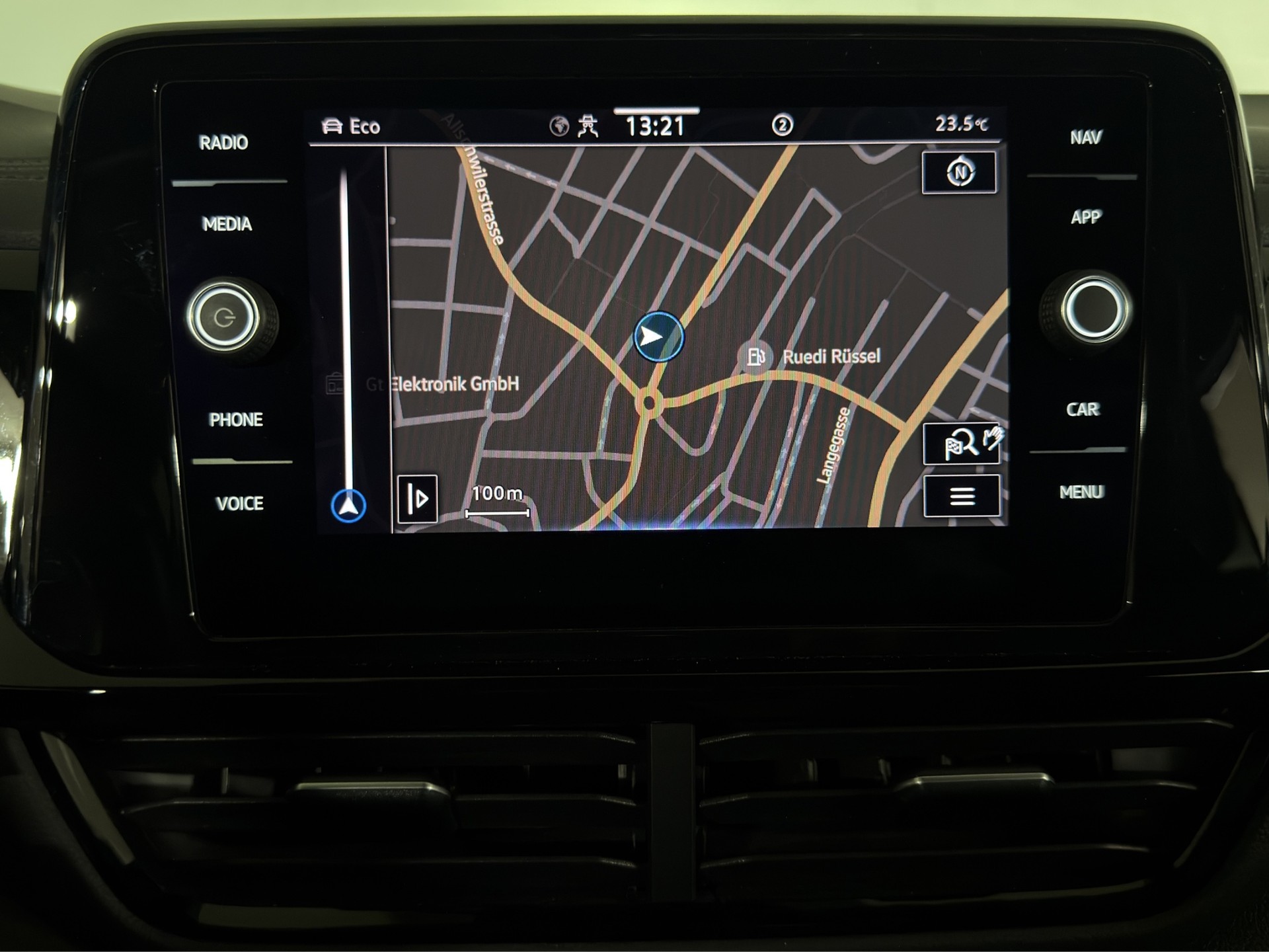 VW T-Roc 2.0 TSI R DSG 4Motion-image-26