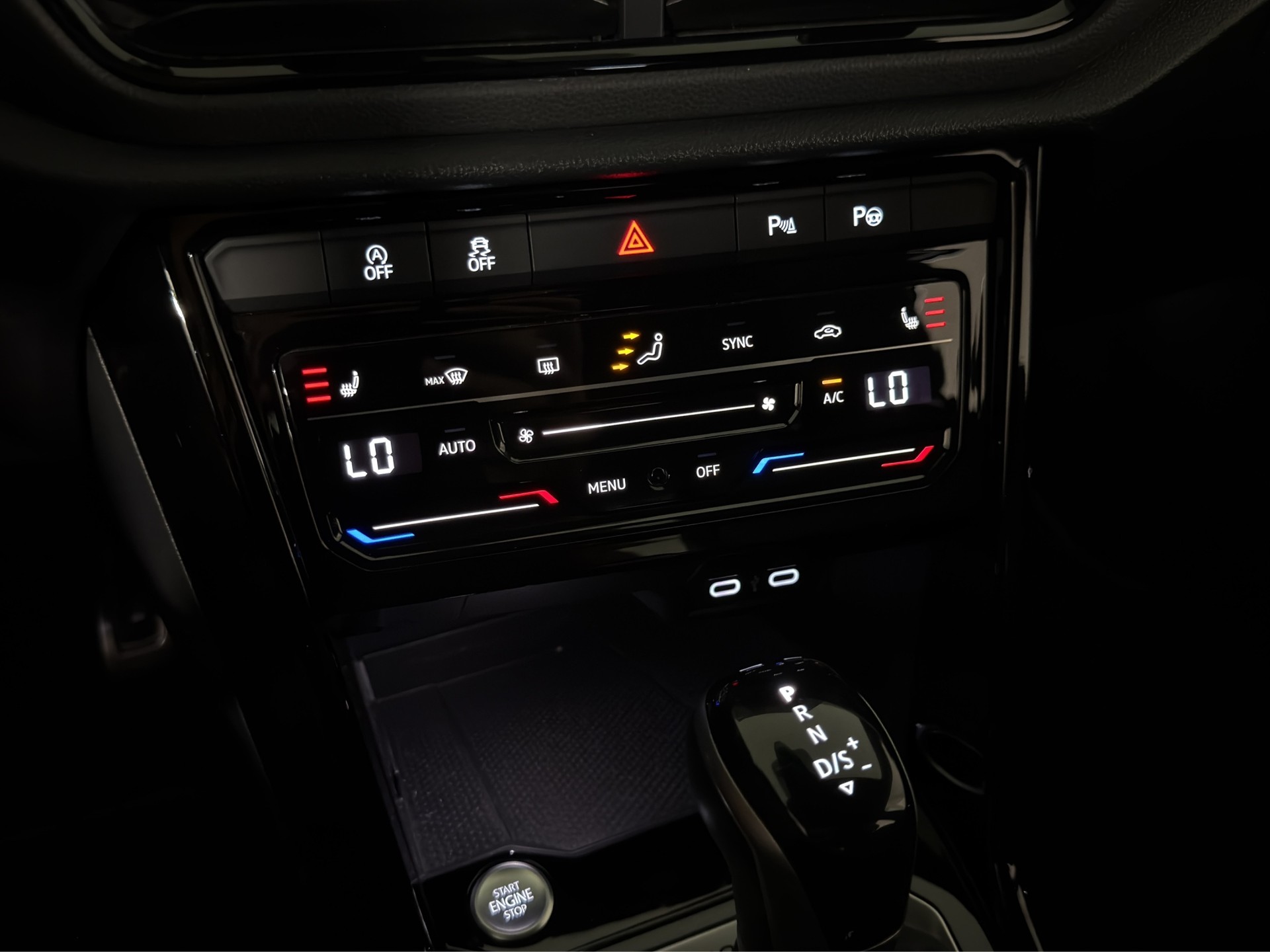 VW T-Roc 2.0 TSI R DSG 4Motion-image-19