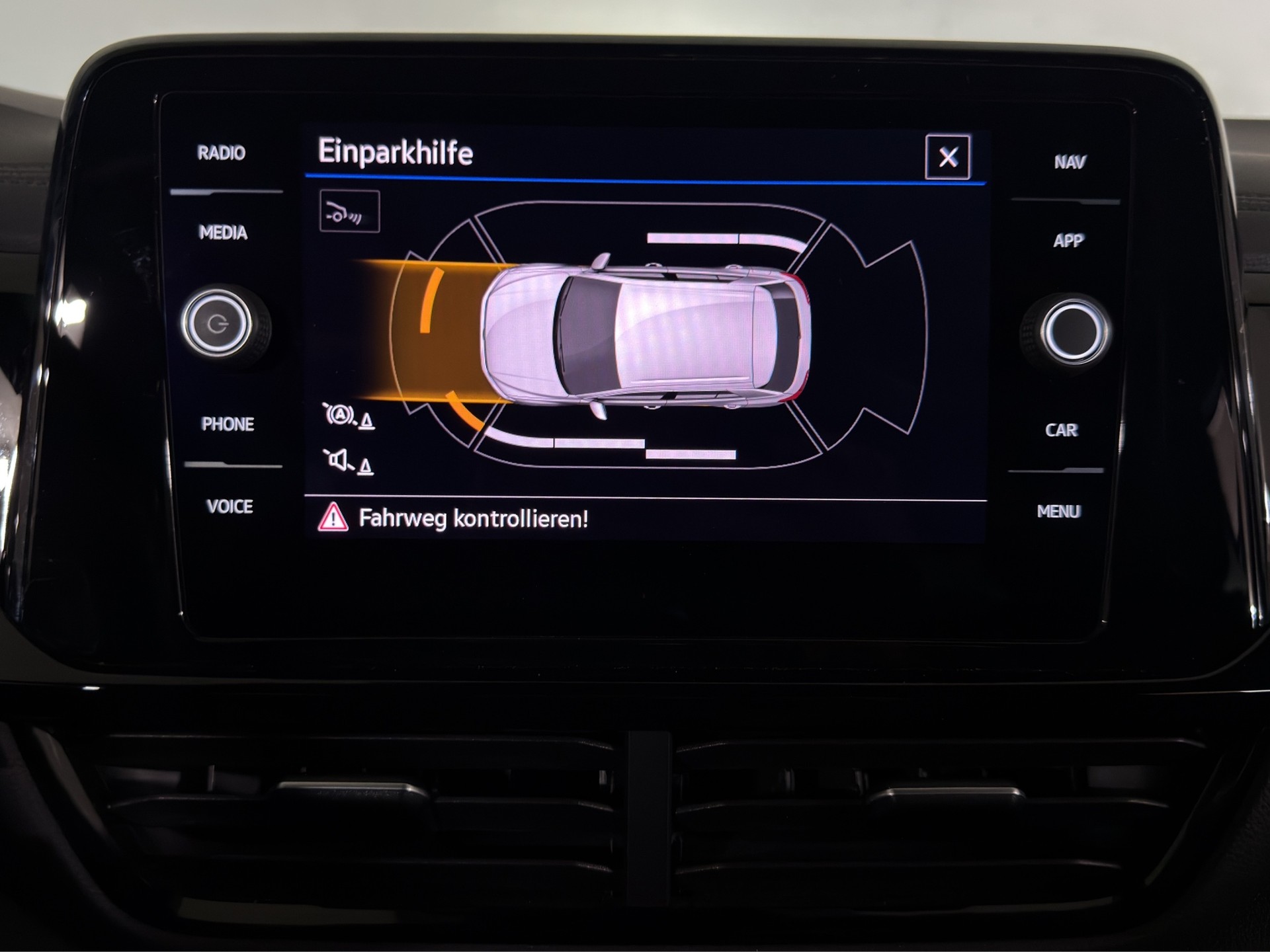 VW T-Roc 2.0 TSI R DSG 4Motion-image-20