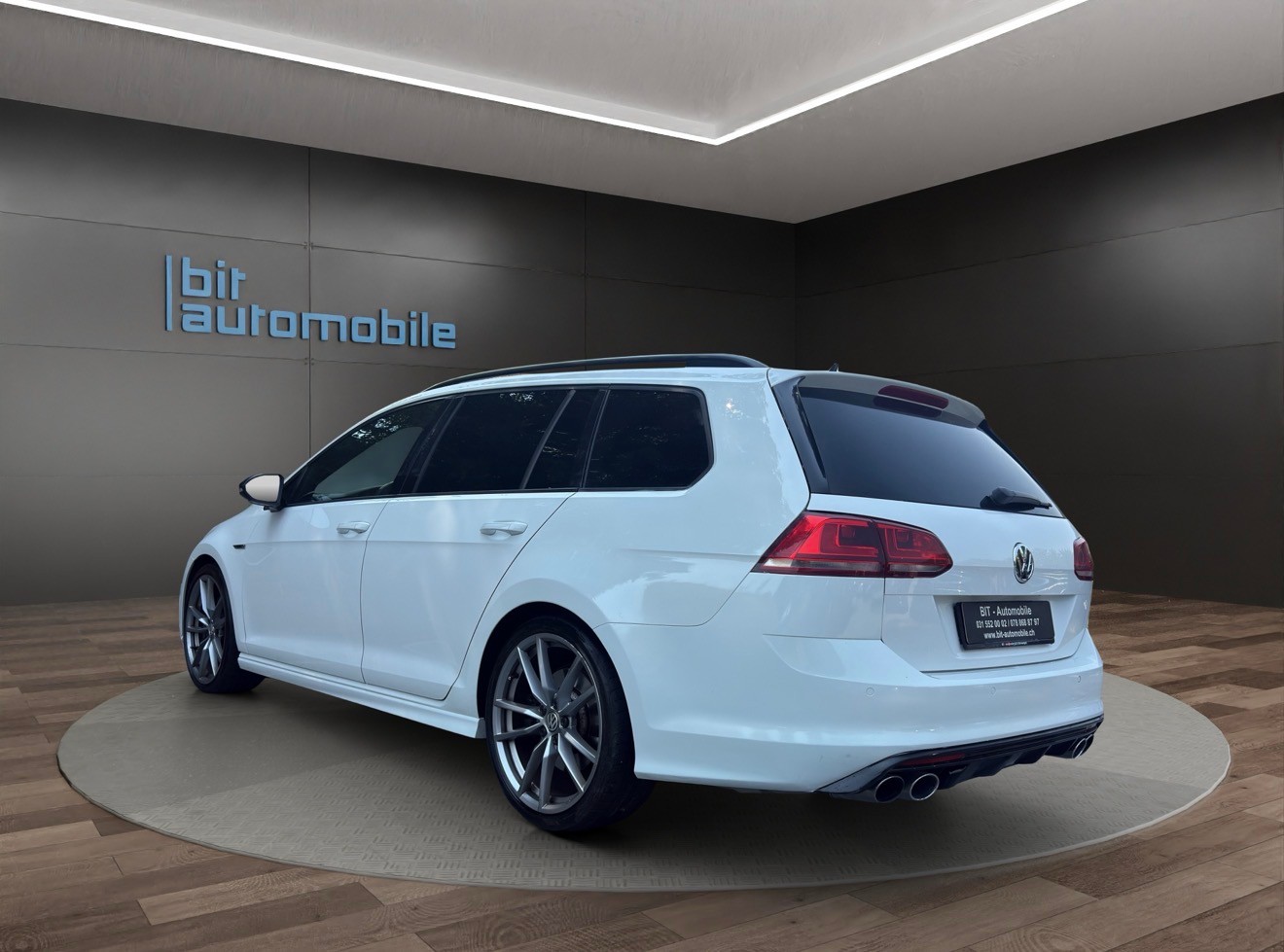 VW Variant 2.0 TSI R 4 Motion DSG-image-4