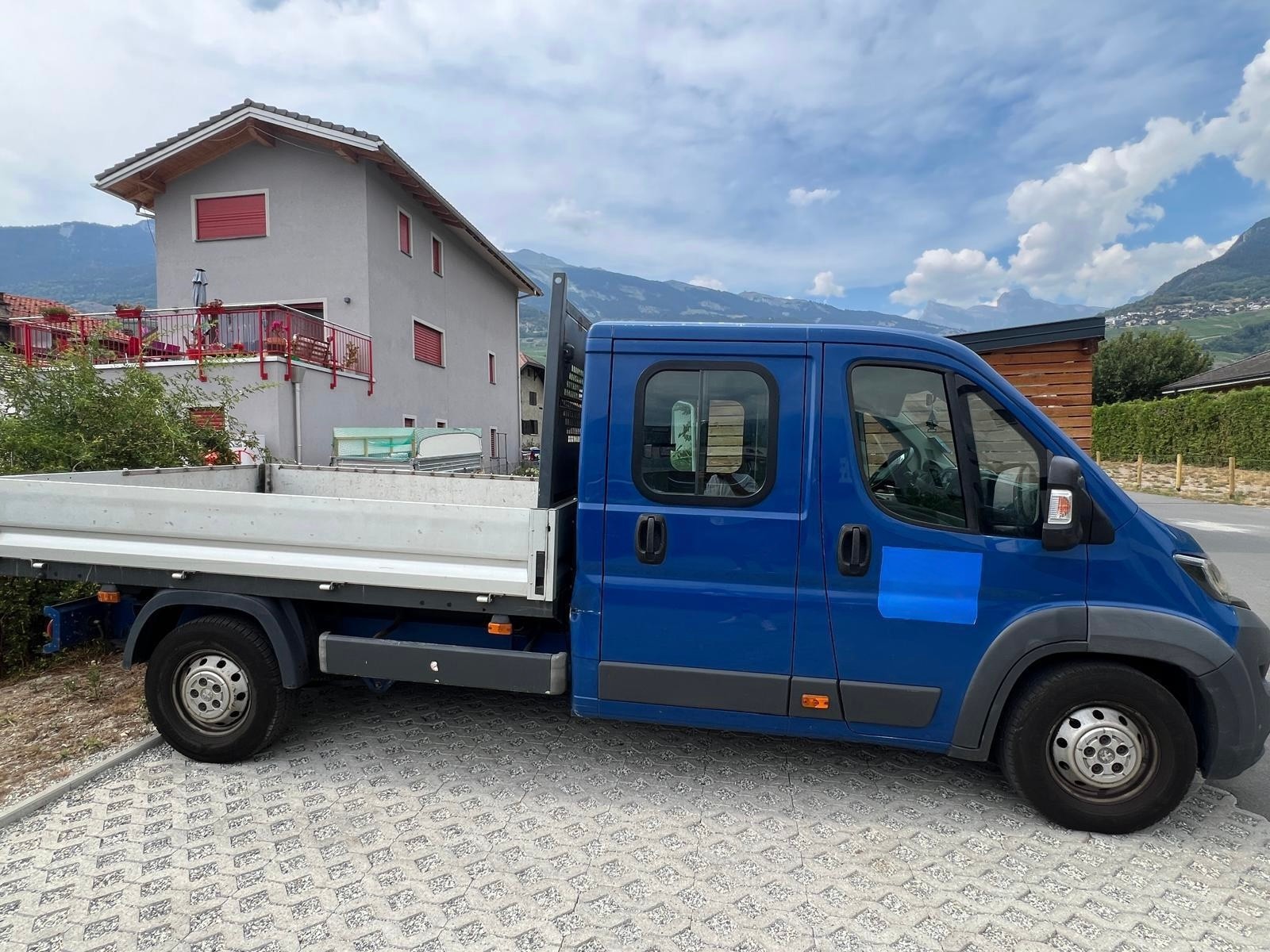 PEUGEOT Boxer 2.0 HDI 435 Active L3-image-2