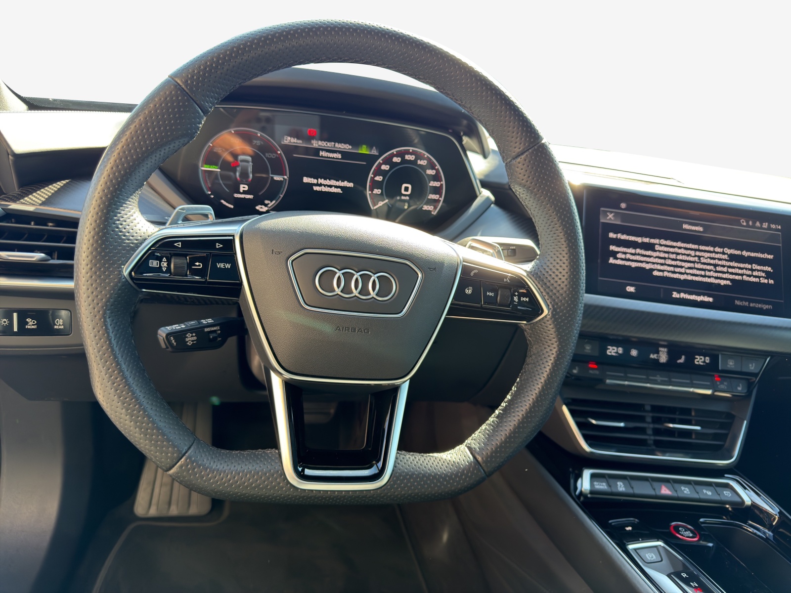 AUDI e-tron GT quattro-image-9