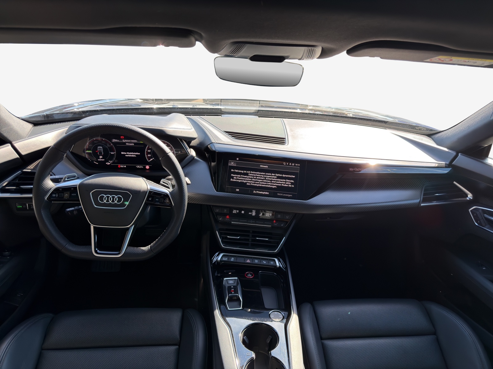 AUDI e-tron GT quattro-image-8