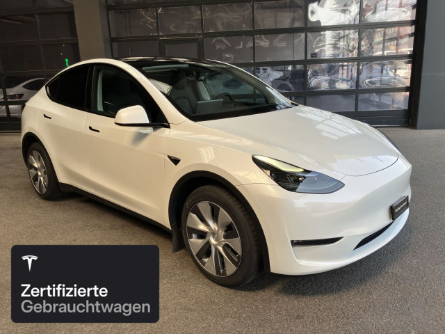 TESLA Model Y Long Range AWD-image-11