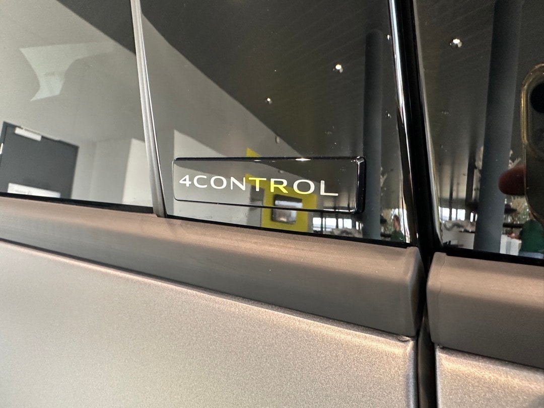 RENAULT Rafale 1.2 E-Tech Plug-in Hybrid 300 4x4 Atelier Alpine-image-9