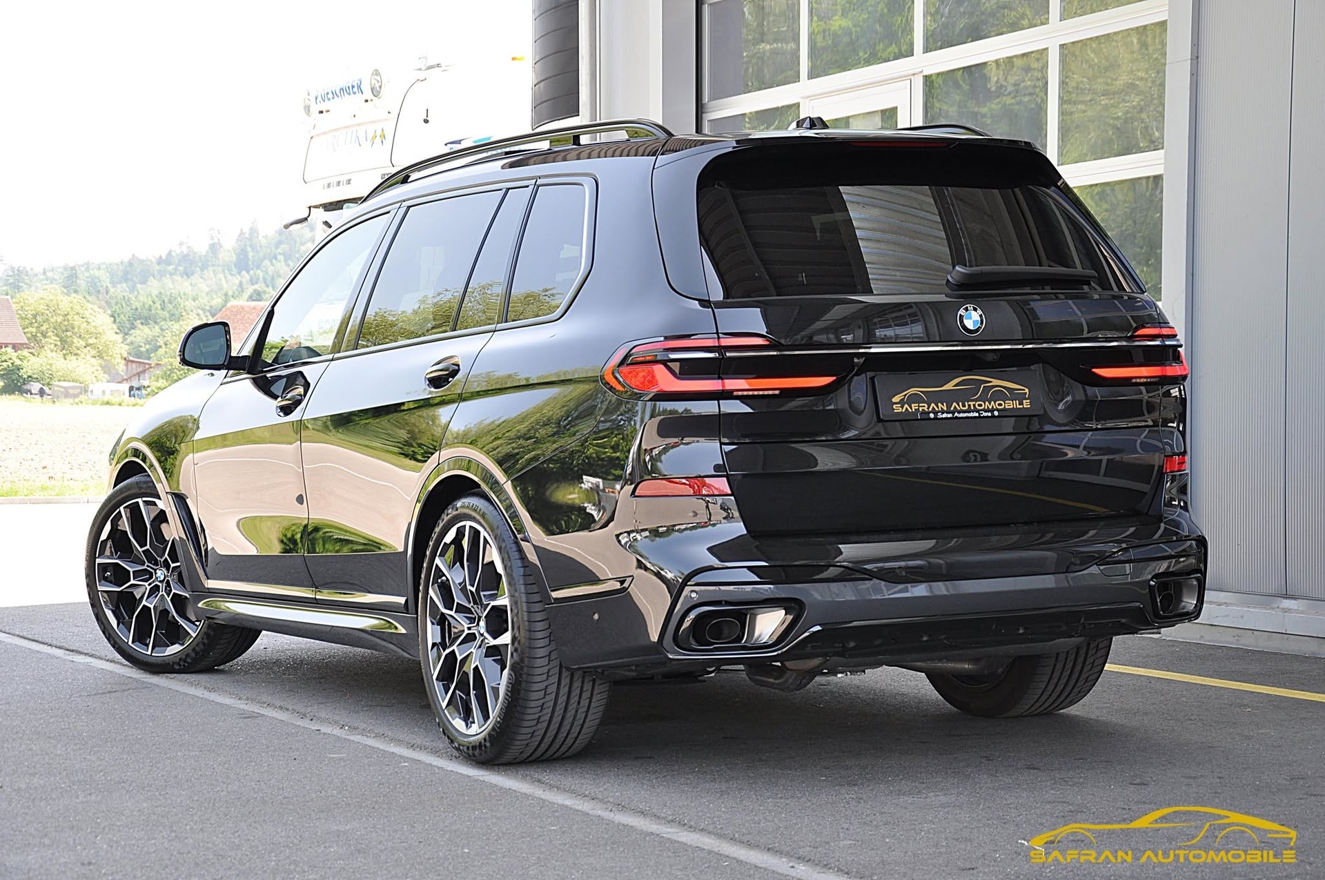 BMW X7 xDrive 48V 40d M Sport Pro Steptronic-image-4