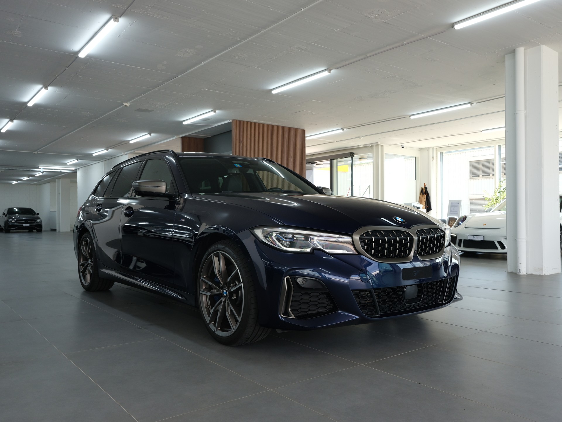 BMW M340d xDrive 48V Touring Steptronic Sport *Harman & Kardon* *360 Kamera* *Head up Display*-showroom-element-1