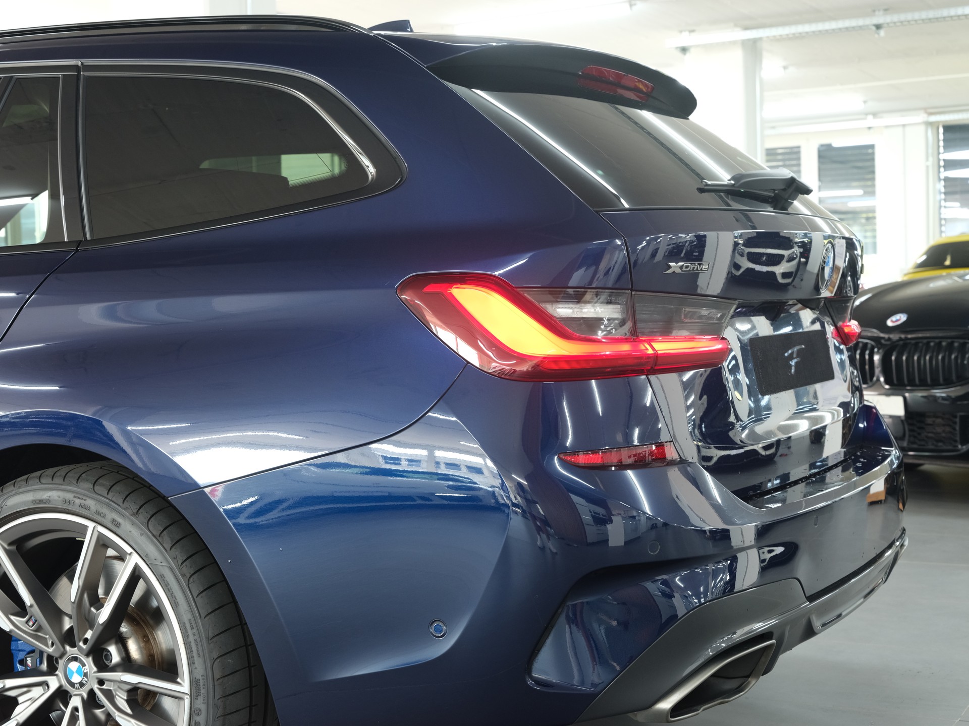 BMW M340d xDrive 48V Touring Steptronic Sport *Harman & Kardon* *360 Kamera* *Head up Display*-image-13