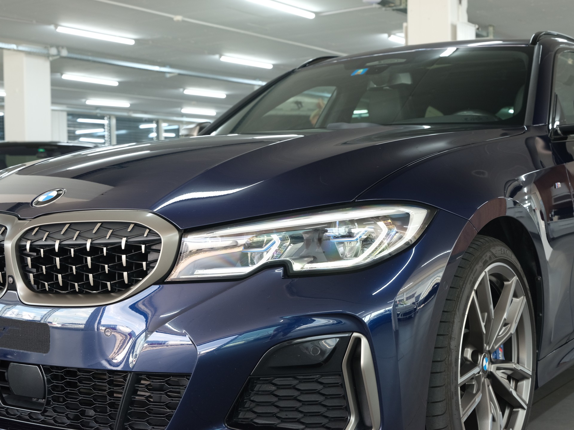 BMW M340d xDrive 48V Touring Steptronic Sport *Harman & Kardon* *360 Kamera* *Head up Display*-image-9