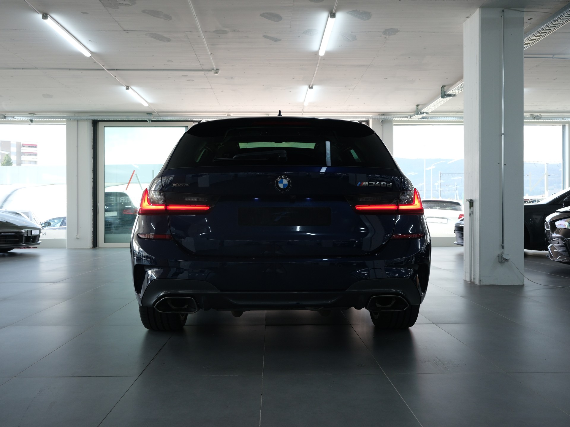 BMW M340d xDrive 48V Touring Steptronic Sport *Harman & Kardon* *360 Kamera* *Head up Display*-image-4