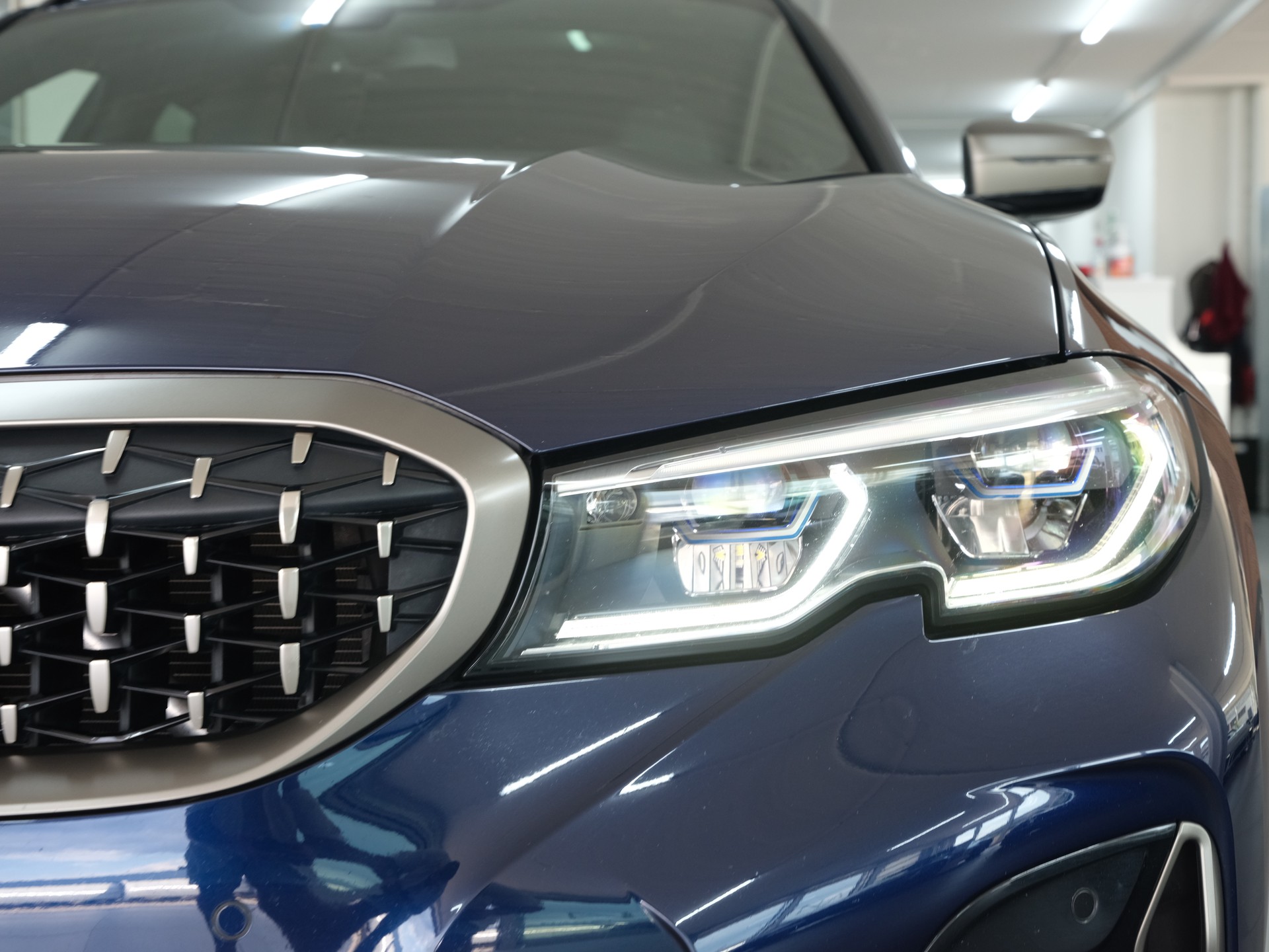 BMW M340d xDrive 48V Touring Steptronic Sport *Harman & Kardon* *360 Kamera* *Head up Display*-image-10