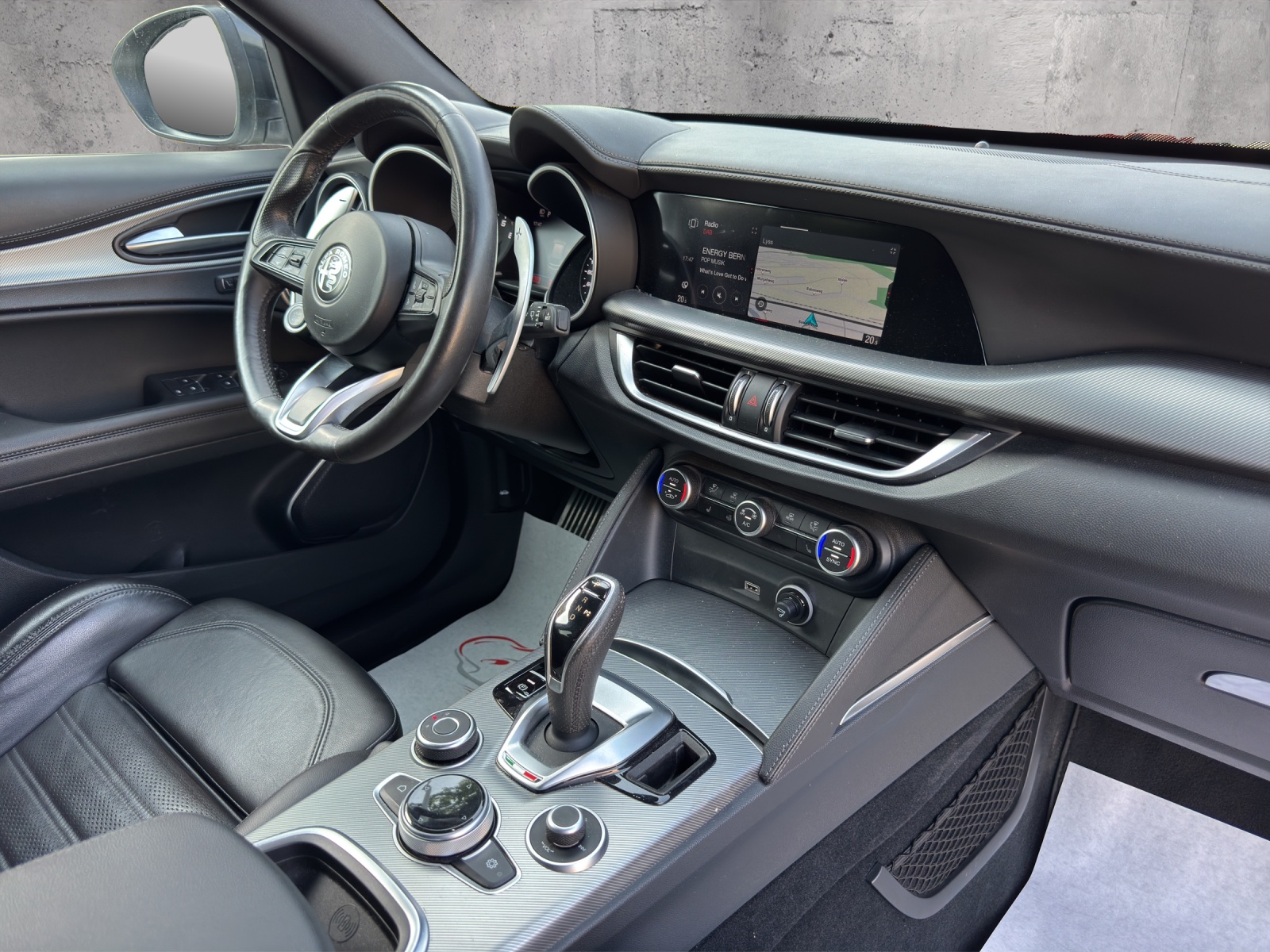 ALFA ROMEO Stelvio 2.0 Veloce Q4 Automatic-image-12