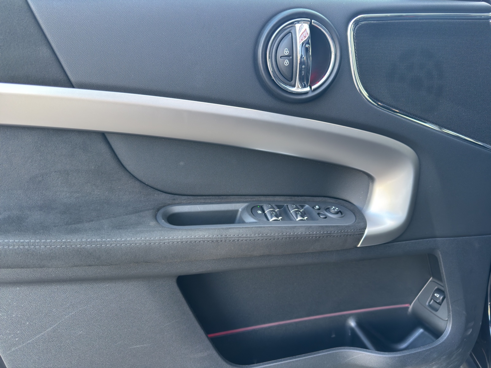 MINI Countryman F60 2.0i Cooper S ALL4 MINI YOURS TRIM II-image-16