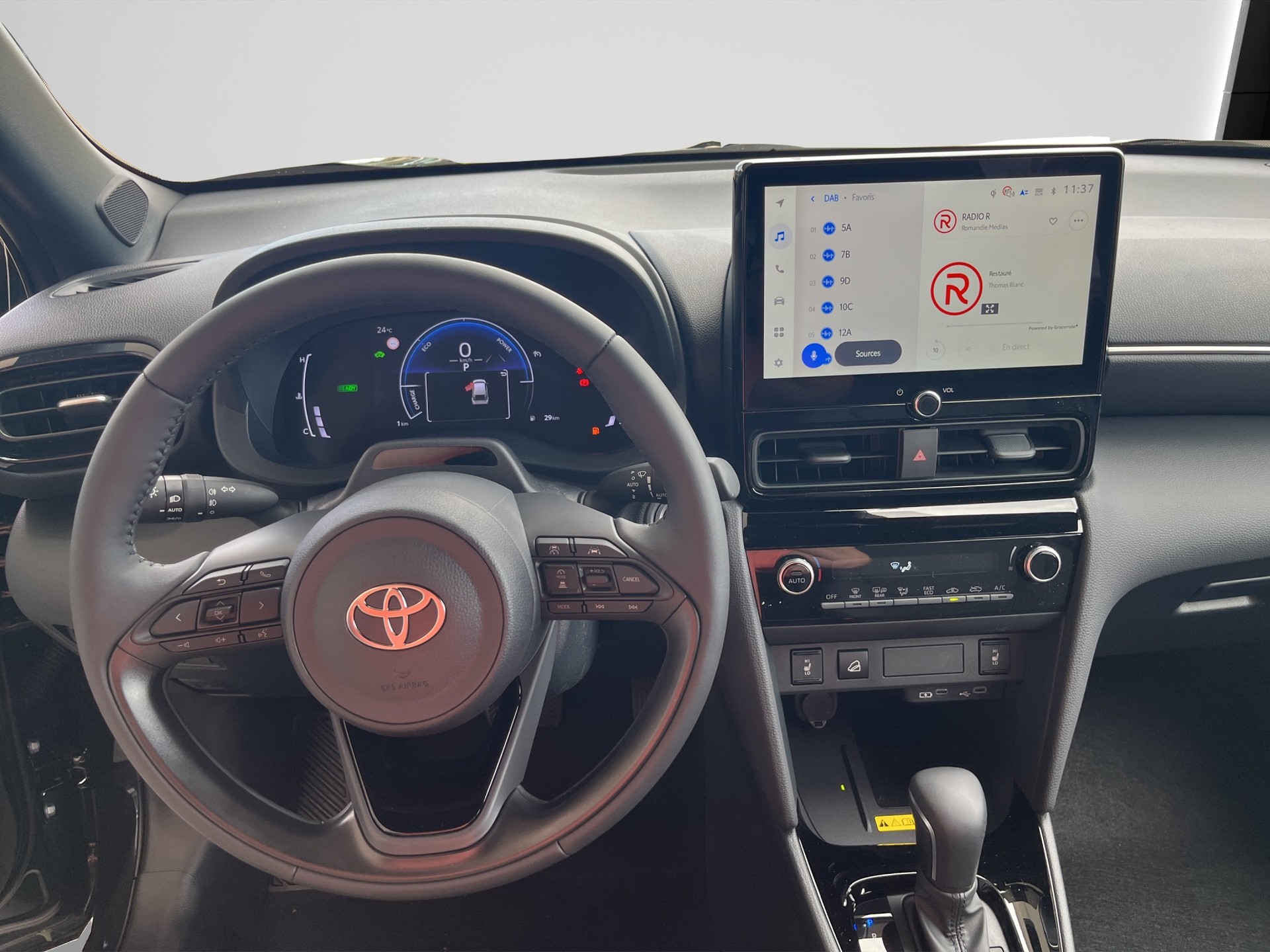 TOYOTA YARIS Cross 1.5 VVT-i HSD Trend AWD-image-9