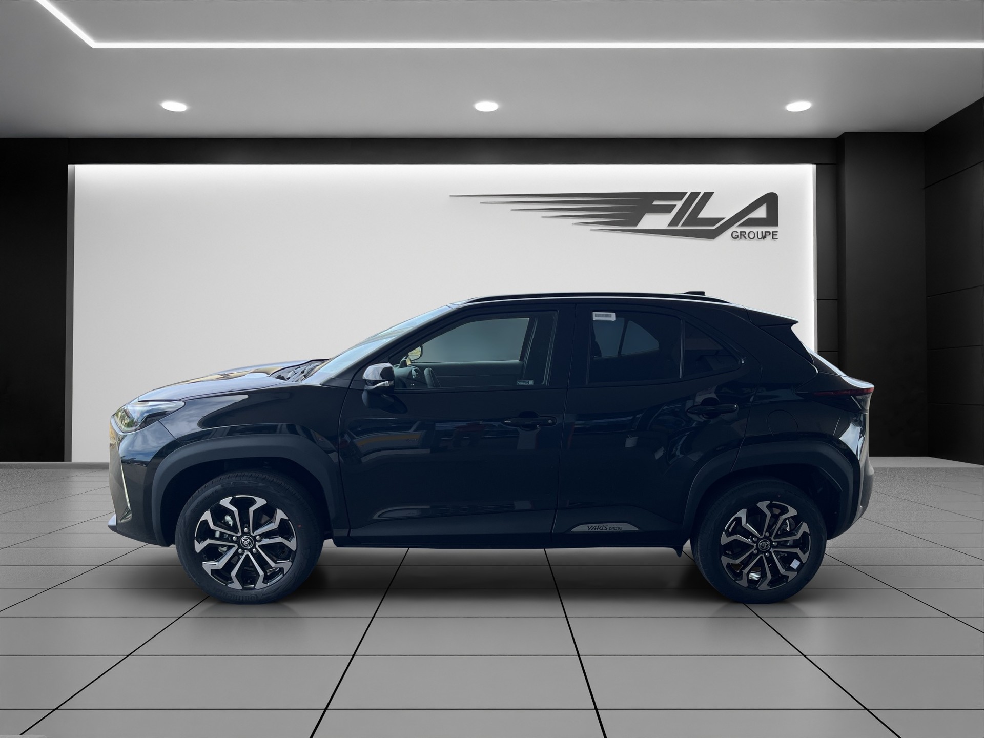 TOYOTA YARIS Cross 1.5 VVT-i HSD Trend AWD-showroom-element-3