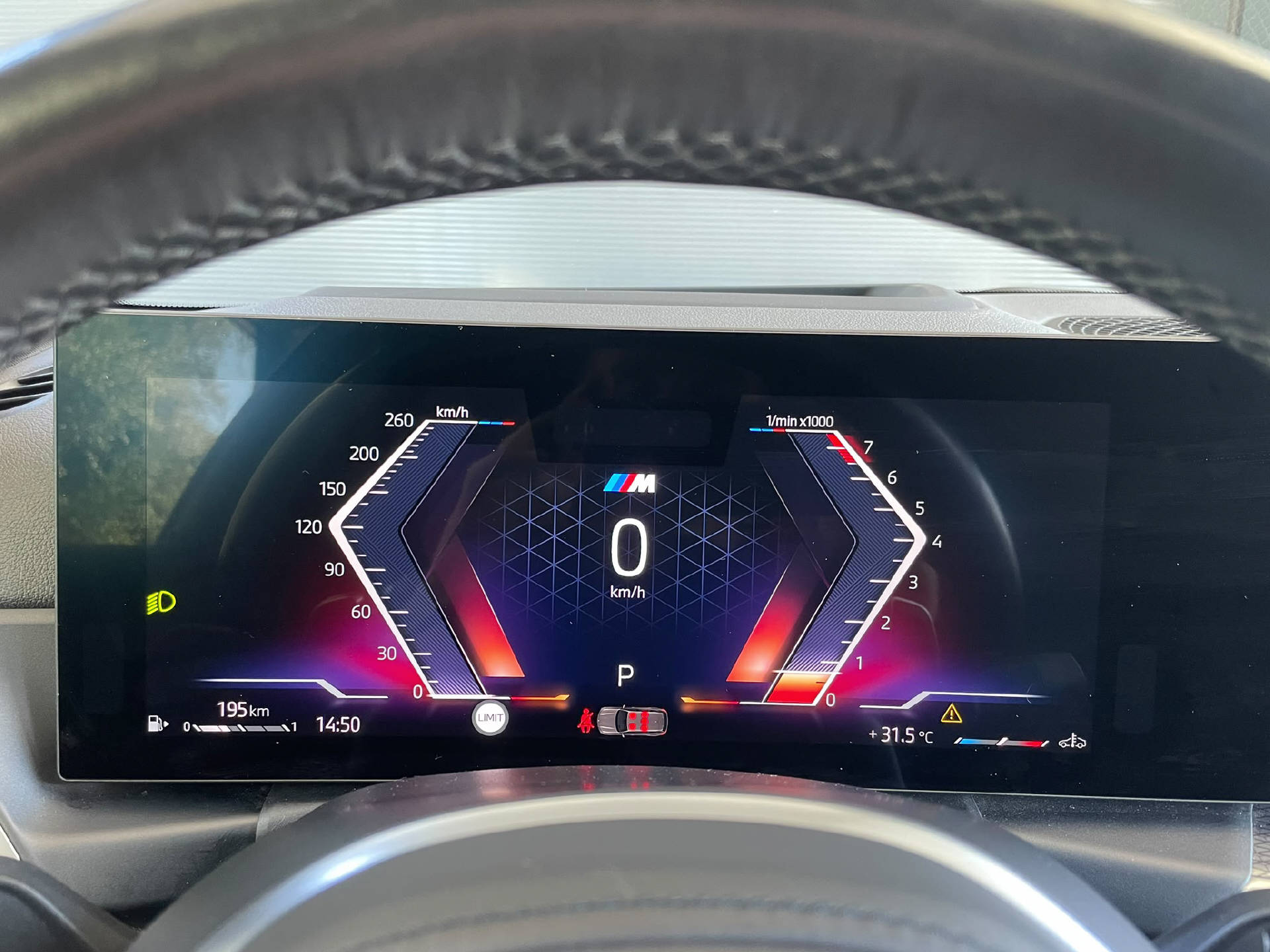 BMW M340i xDrive Touring-image-9
