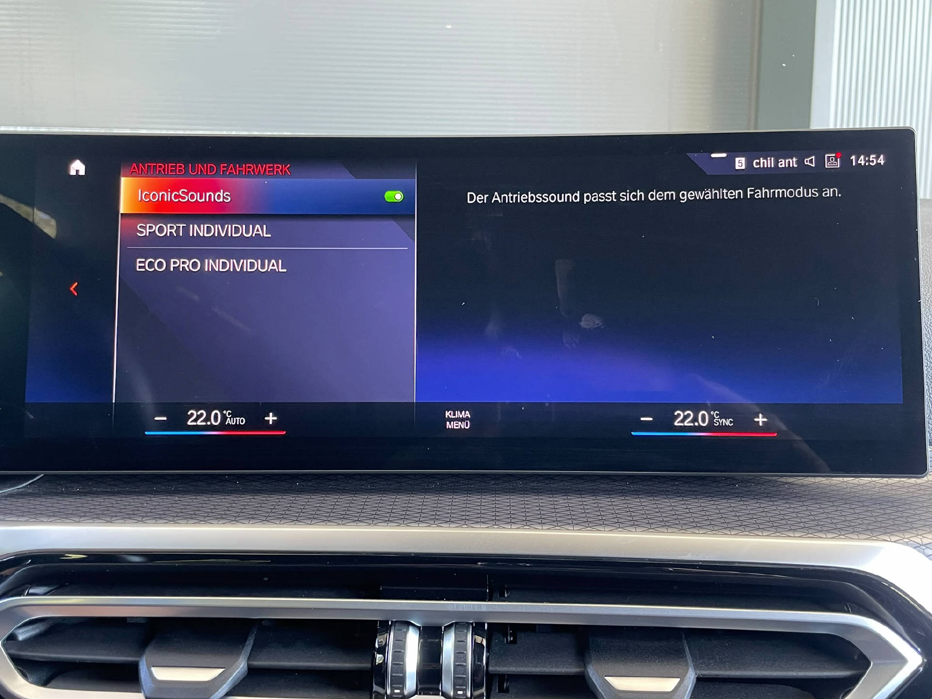 BMW M340i xDrive Touring-image-17