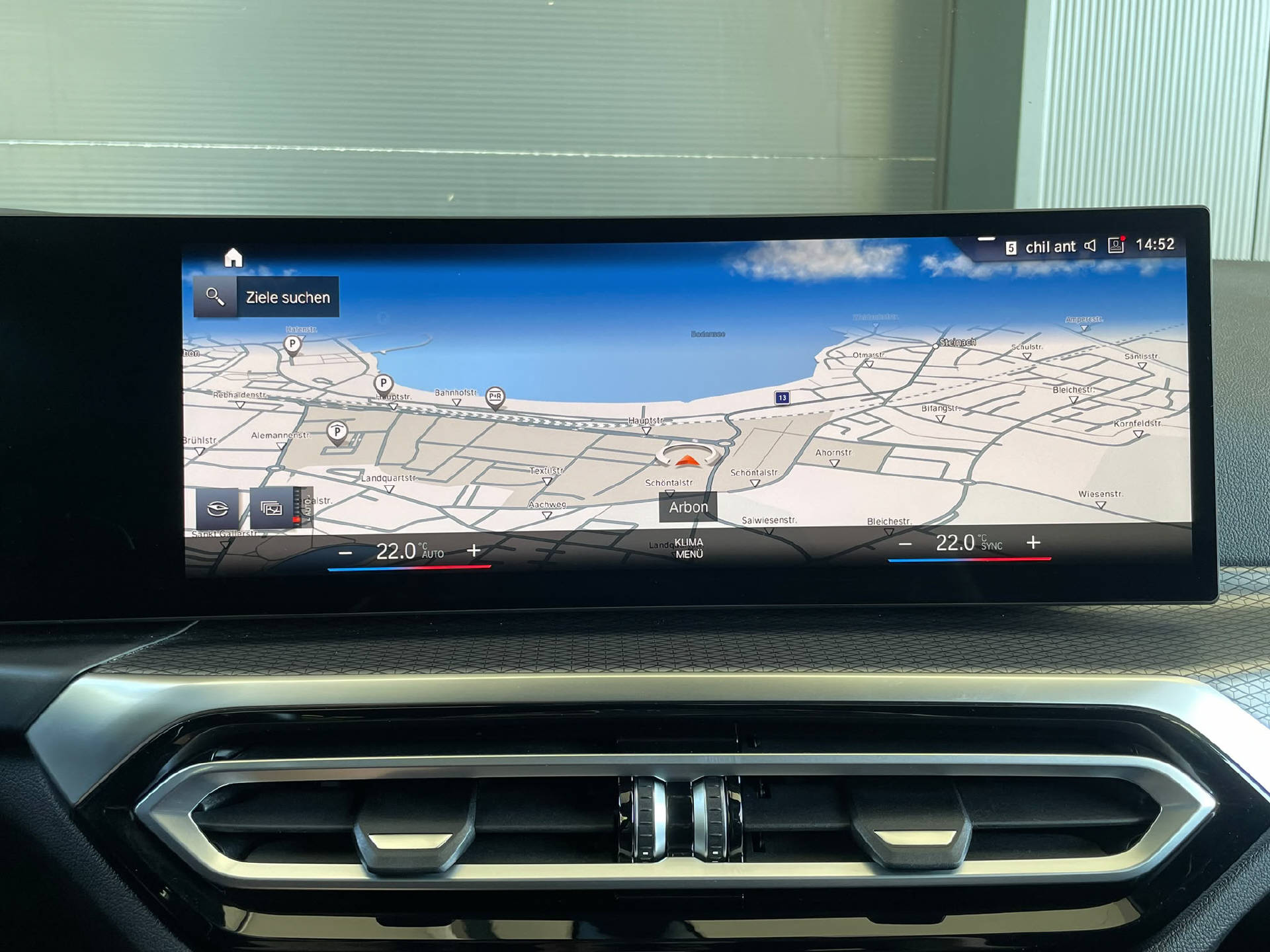 BMW M340i xDrive Touring-image-11