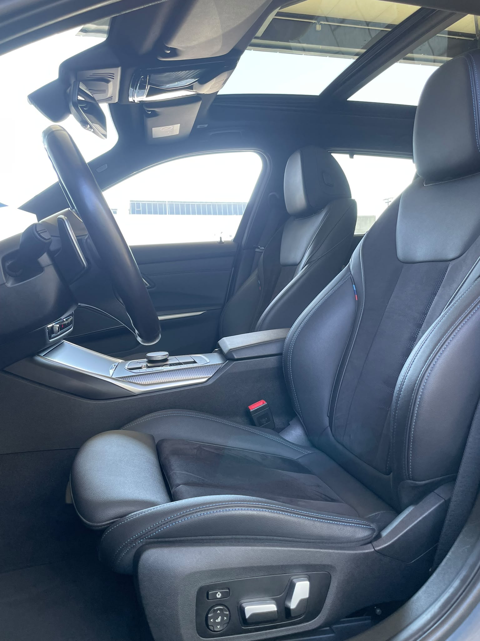 BMW M340i xDrive Touring-image-5