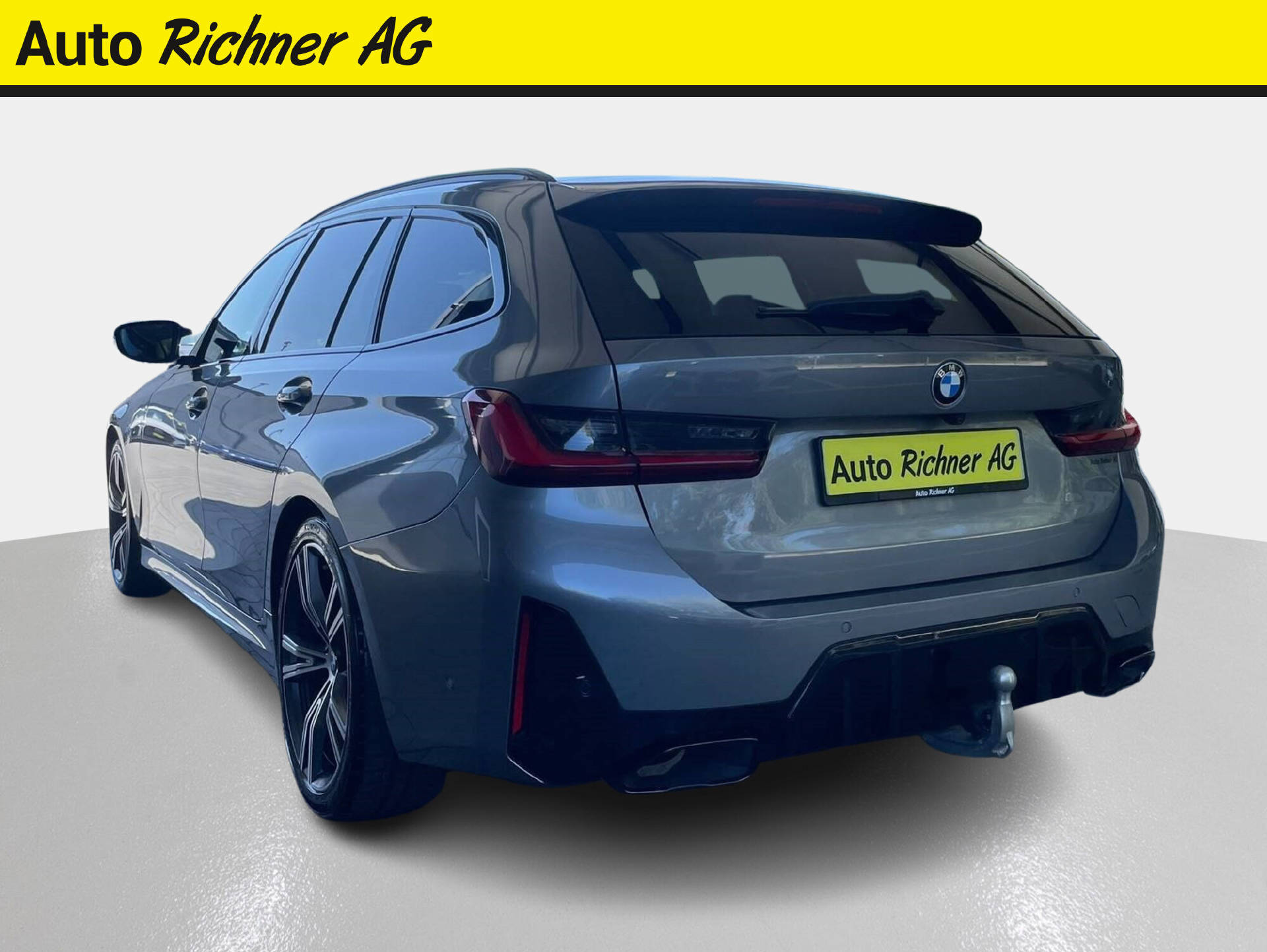 BMW M340i xDrive Touring-image-4