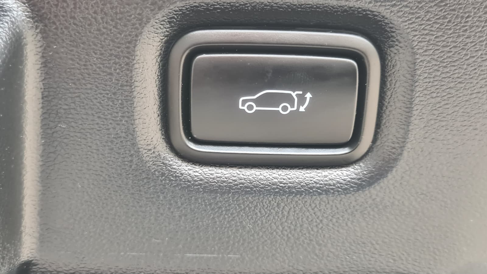 HYUNDAI Ioniq 5 77kWh Amplia 2WD ** Voll-Leder ** Gr-Navi ** RF-Kamera 360° ** Sitzheizung V+H ** H-UP-Disp ** Modell 2023 **-image-10
