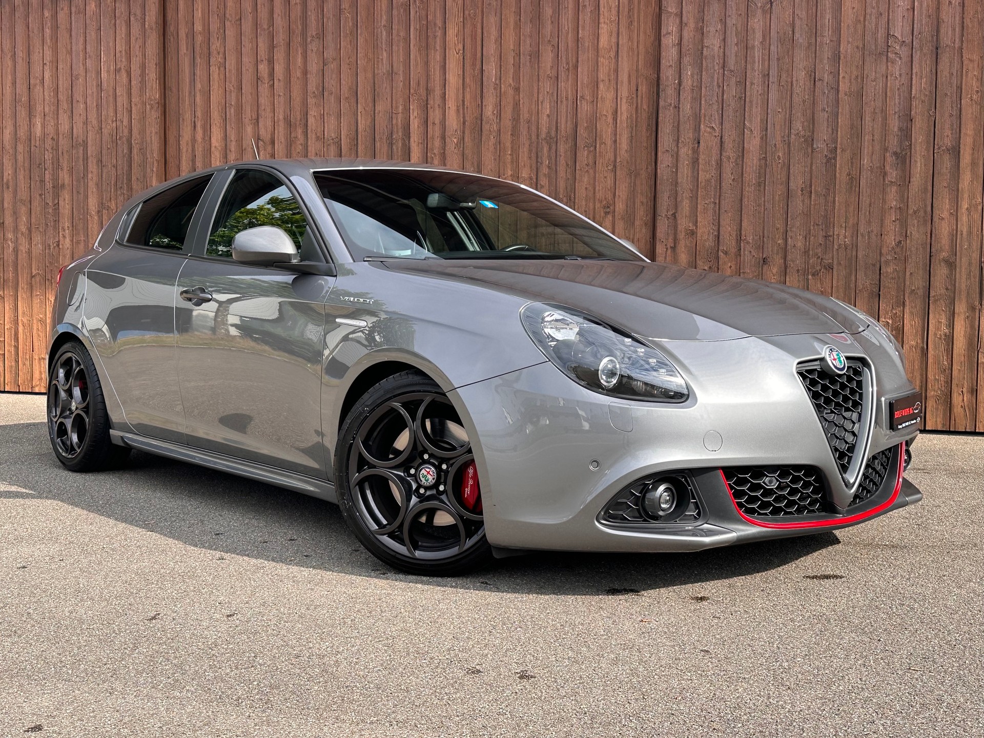 ALFA ROMEO Giulietta 1750 TBi Veloce TCT-image-1