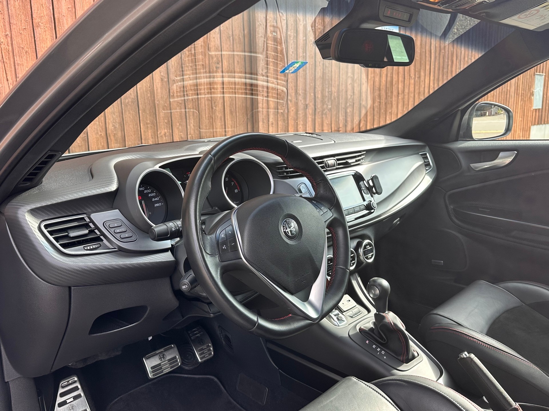 ALFA ROMEO Giulietta 1750 TBi Veloce TCT-image-8