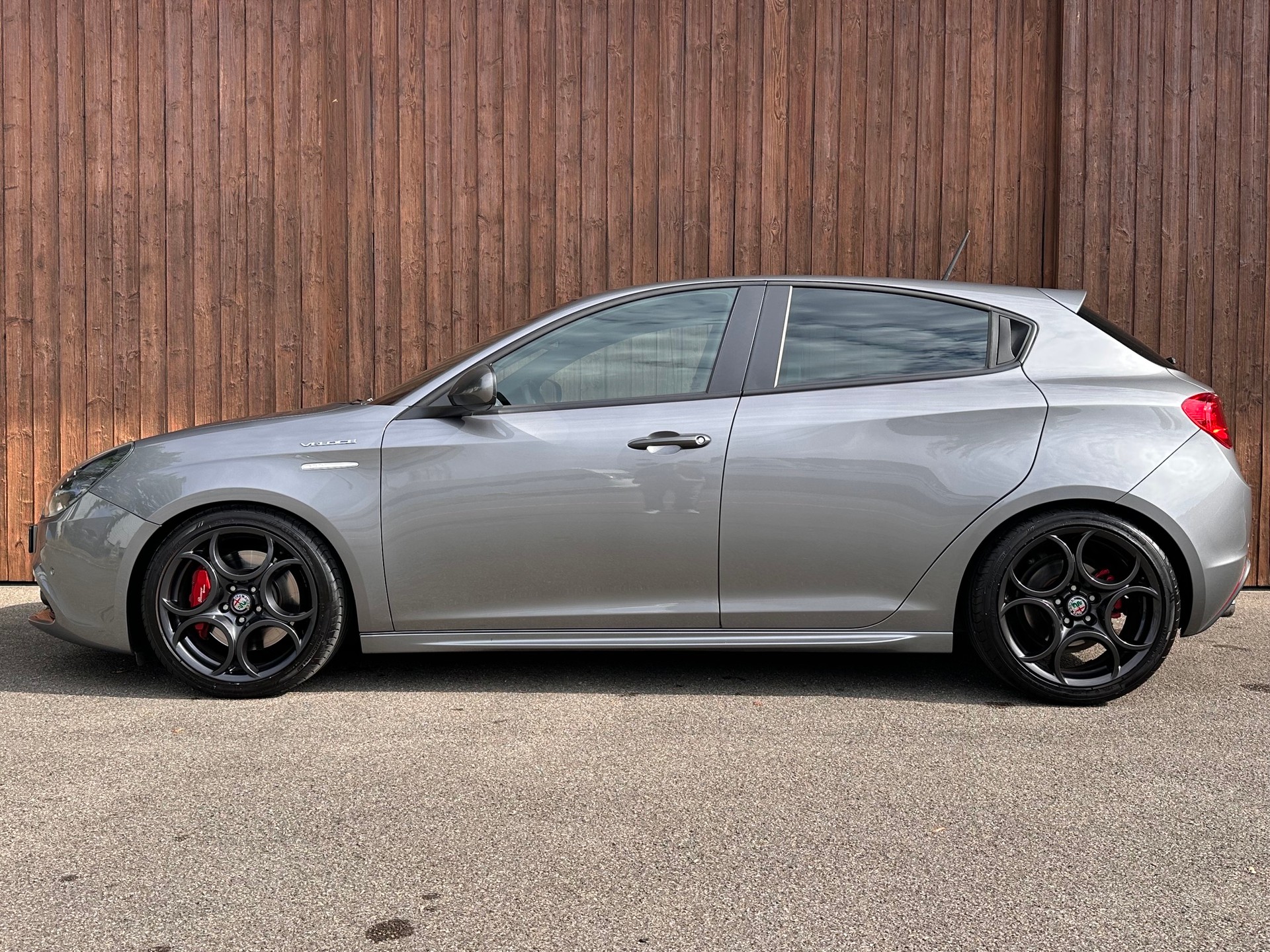 ALFA ROMEO Giulietta 1750 TBi Veloce TCT-image-4