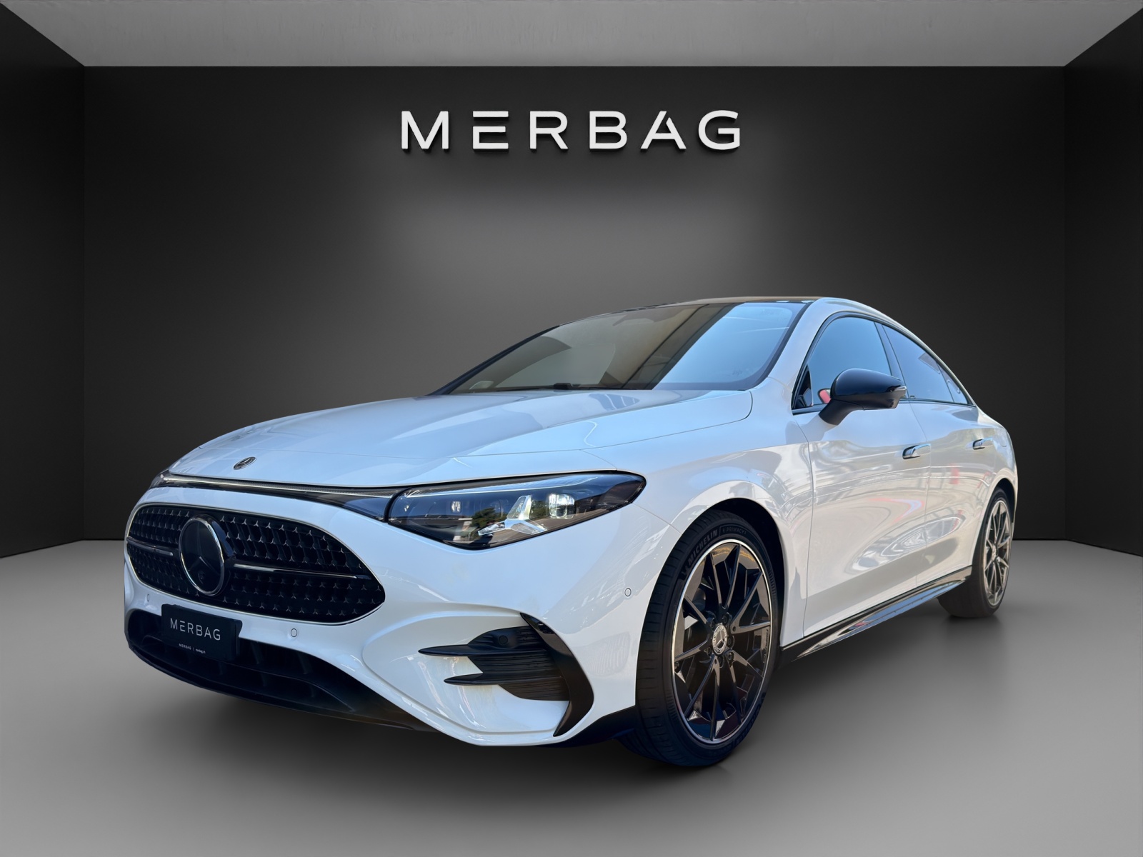 MERCEDES-BENZ CLA 200 8G-DCT 4Matic-image-6