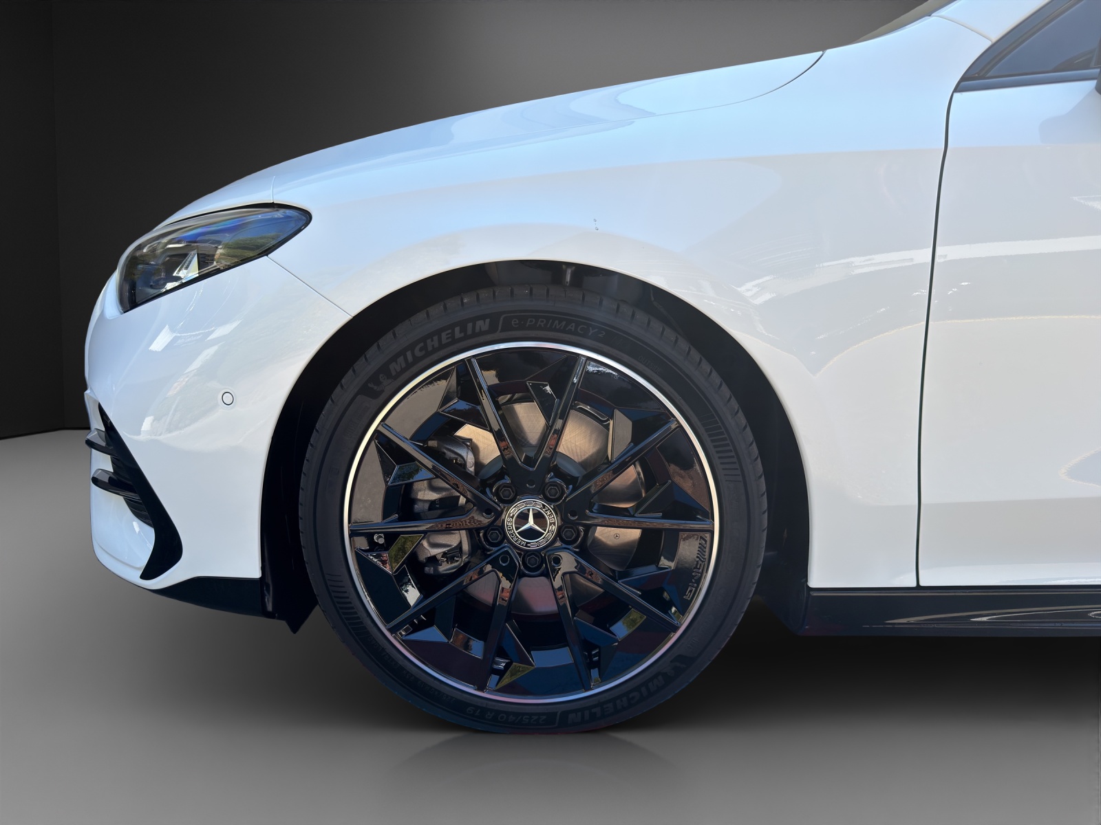 MERCEDES-BENZ CLA 200 8G-DCT 4Matic-image-8