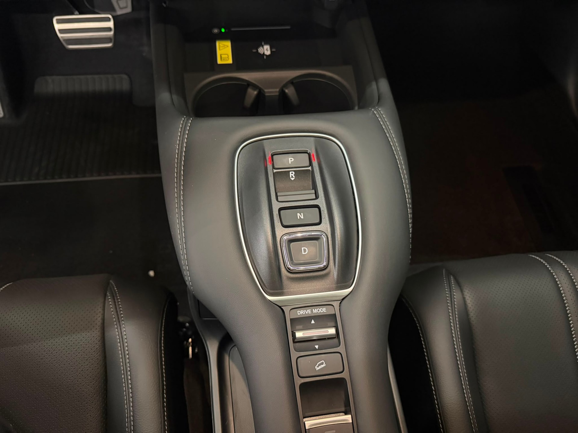 HONDA ZR-V 2.0i MMD Hybrid Advance Automatic-image-9