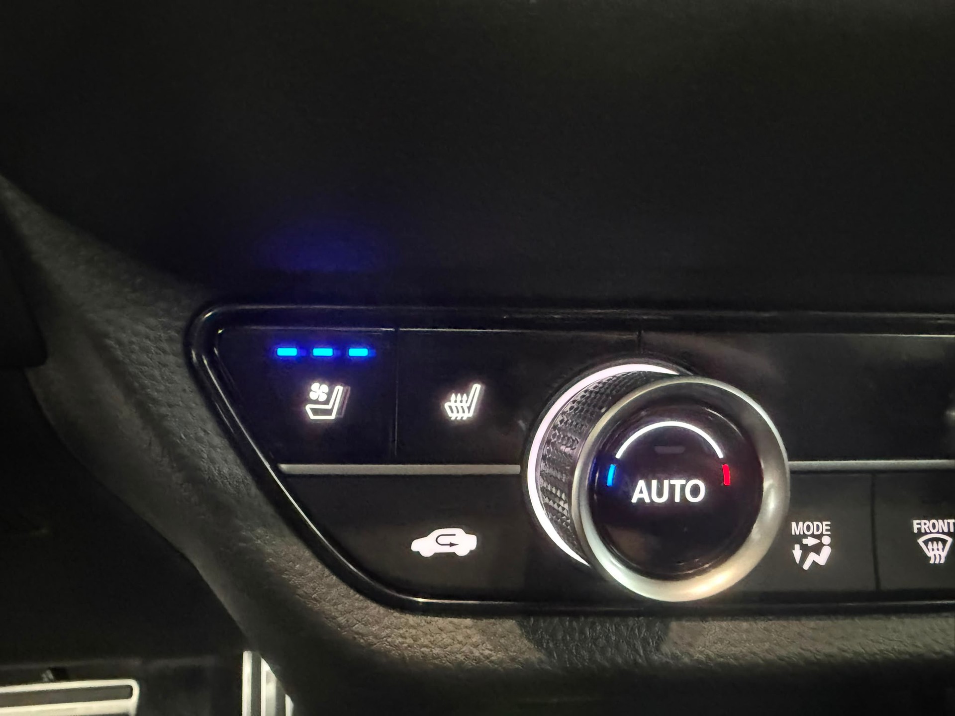 HONDA ZR-V 2.0i MMD Hybrid Advance Automatic-image-10