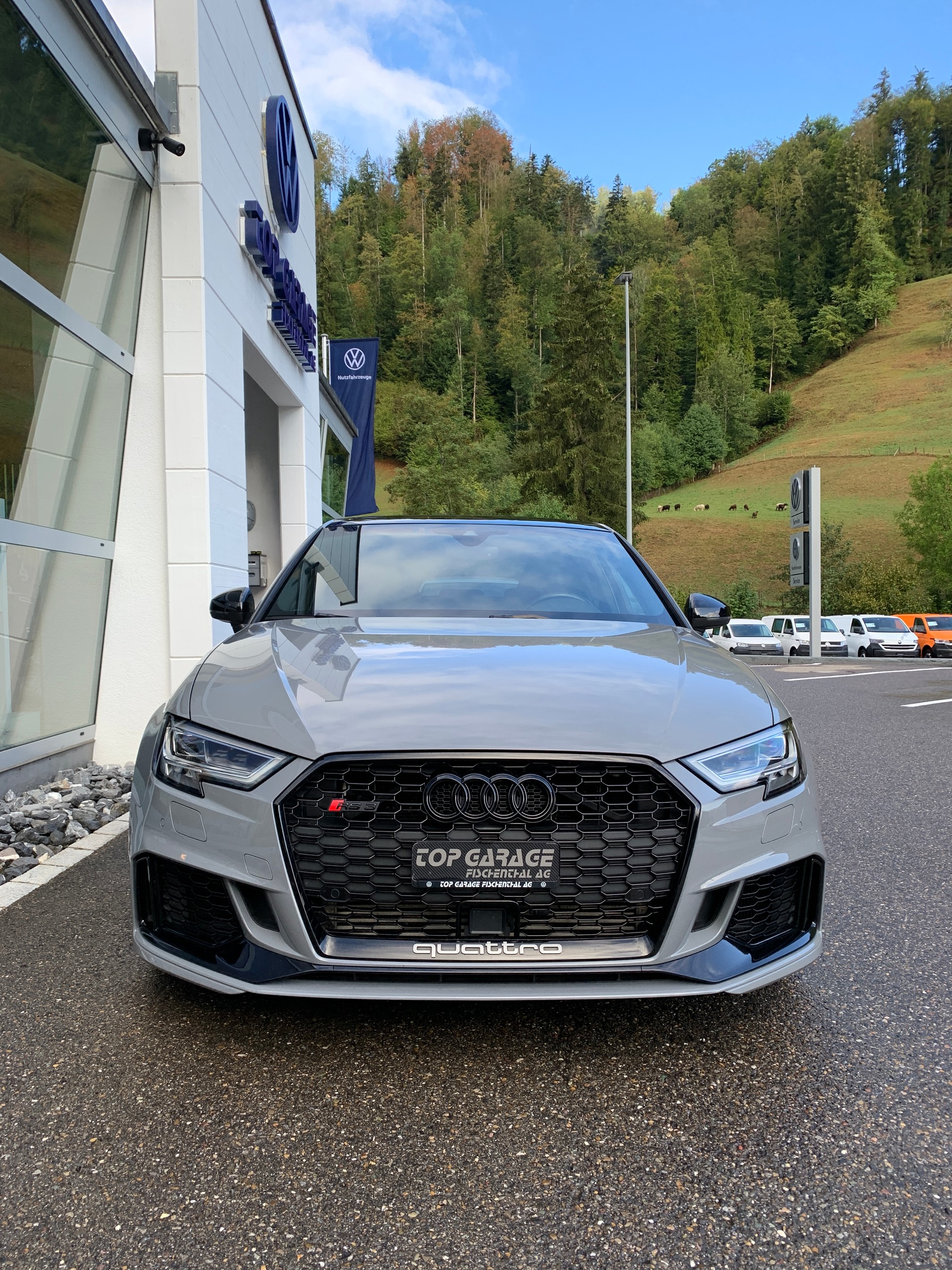 AUDI RS3 Sportback 2.5 TSI quattro S-tronic-image-1