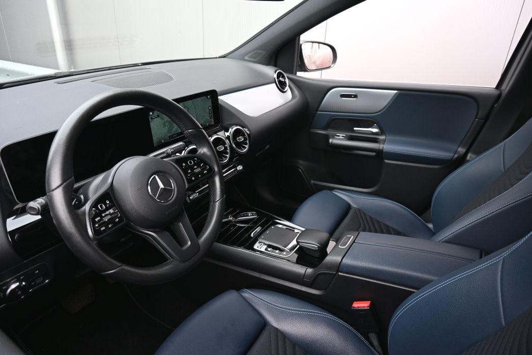 MERCEDES-BENZ B 180 d 7G-DCT-image-8