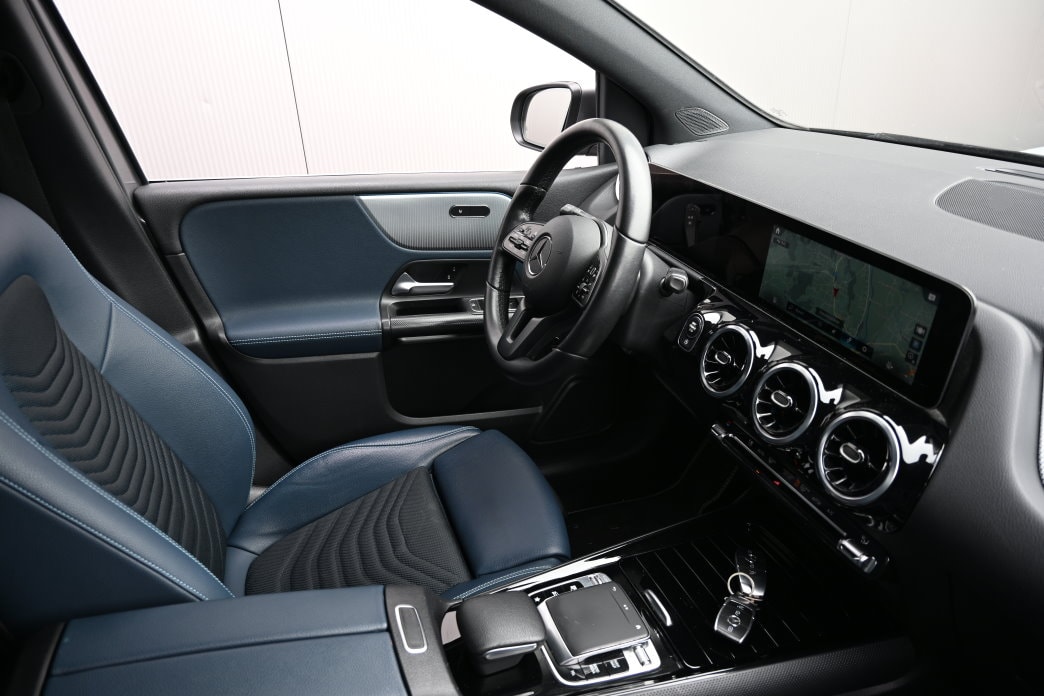 MERCEDES-BENZ B 180 d 7G-DCT-image-6