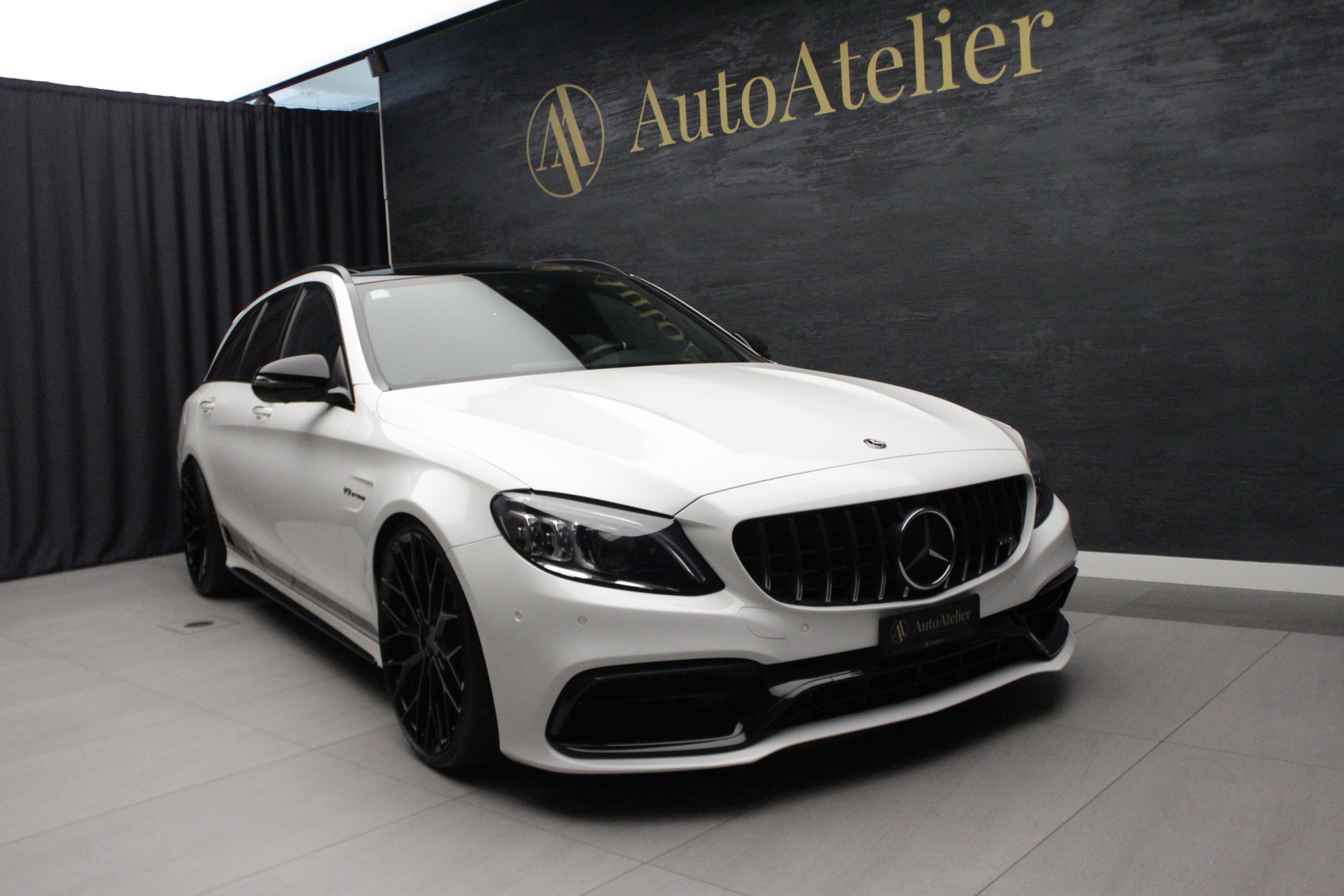 MERCEDES-BENZ C 63 S AMG-image-1