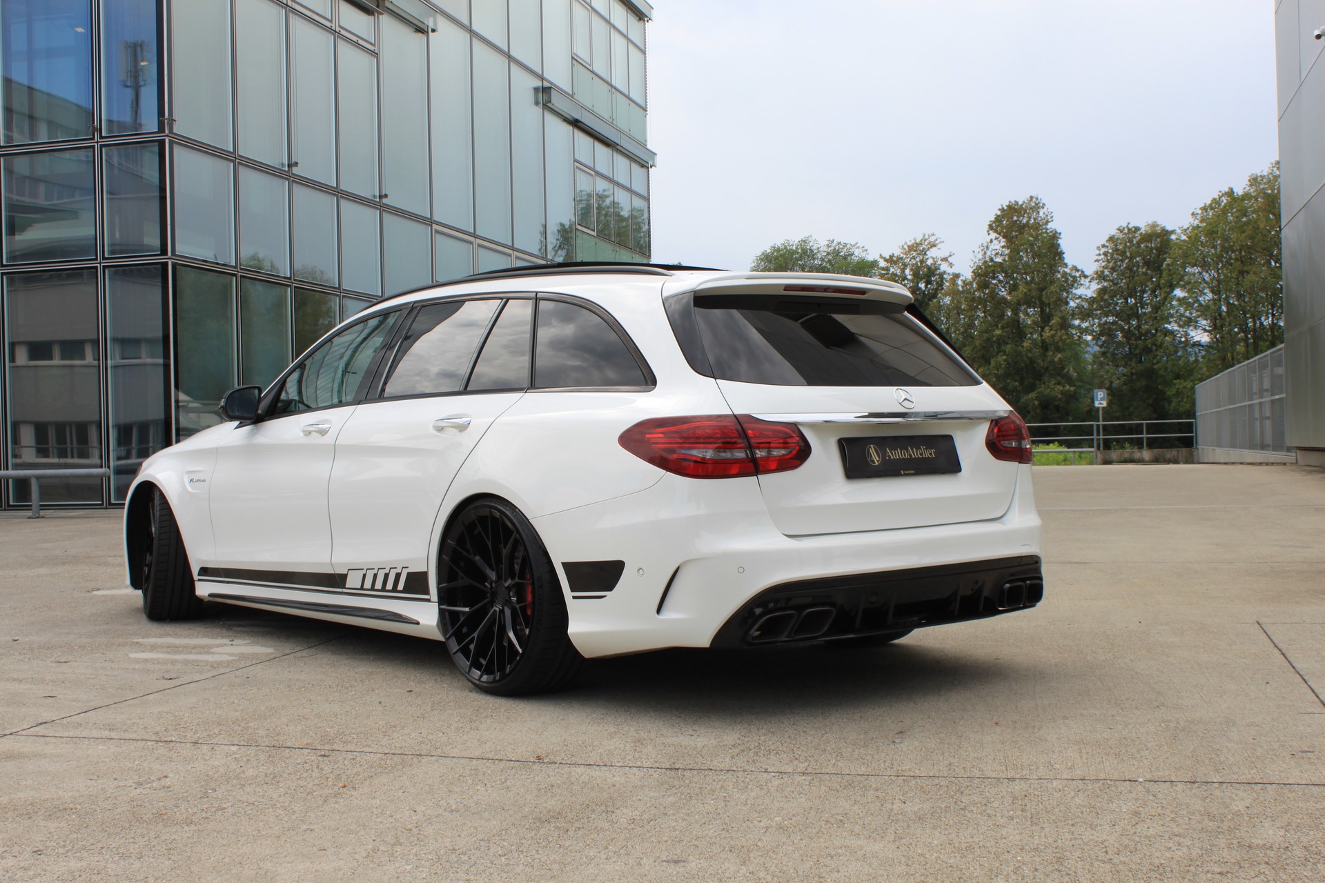 MERCEDES-BENZ C 63 S AMG-image-7