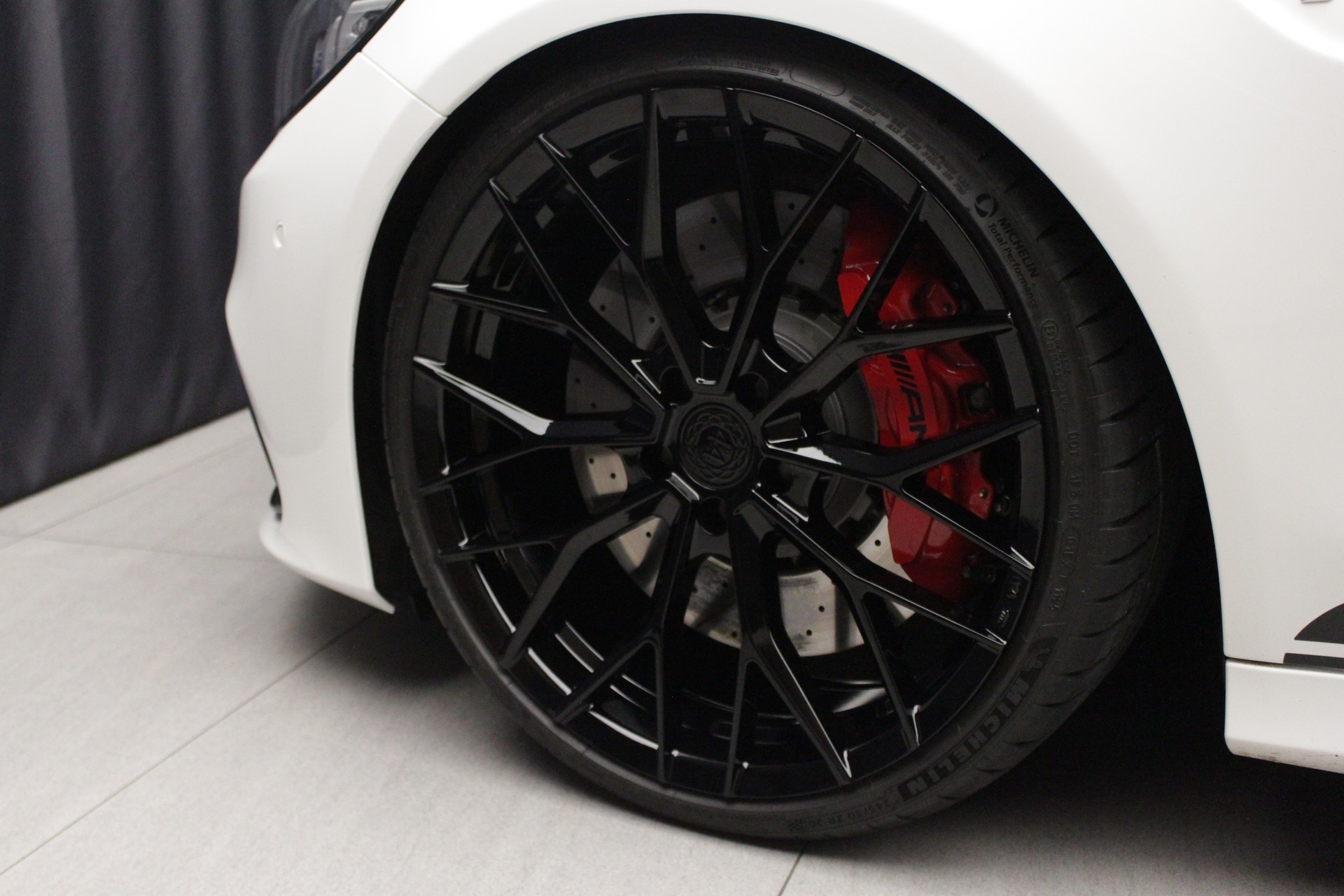 MERCEDES-BENZ C 63 S AMG-image-21