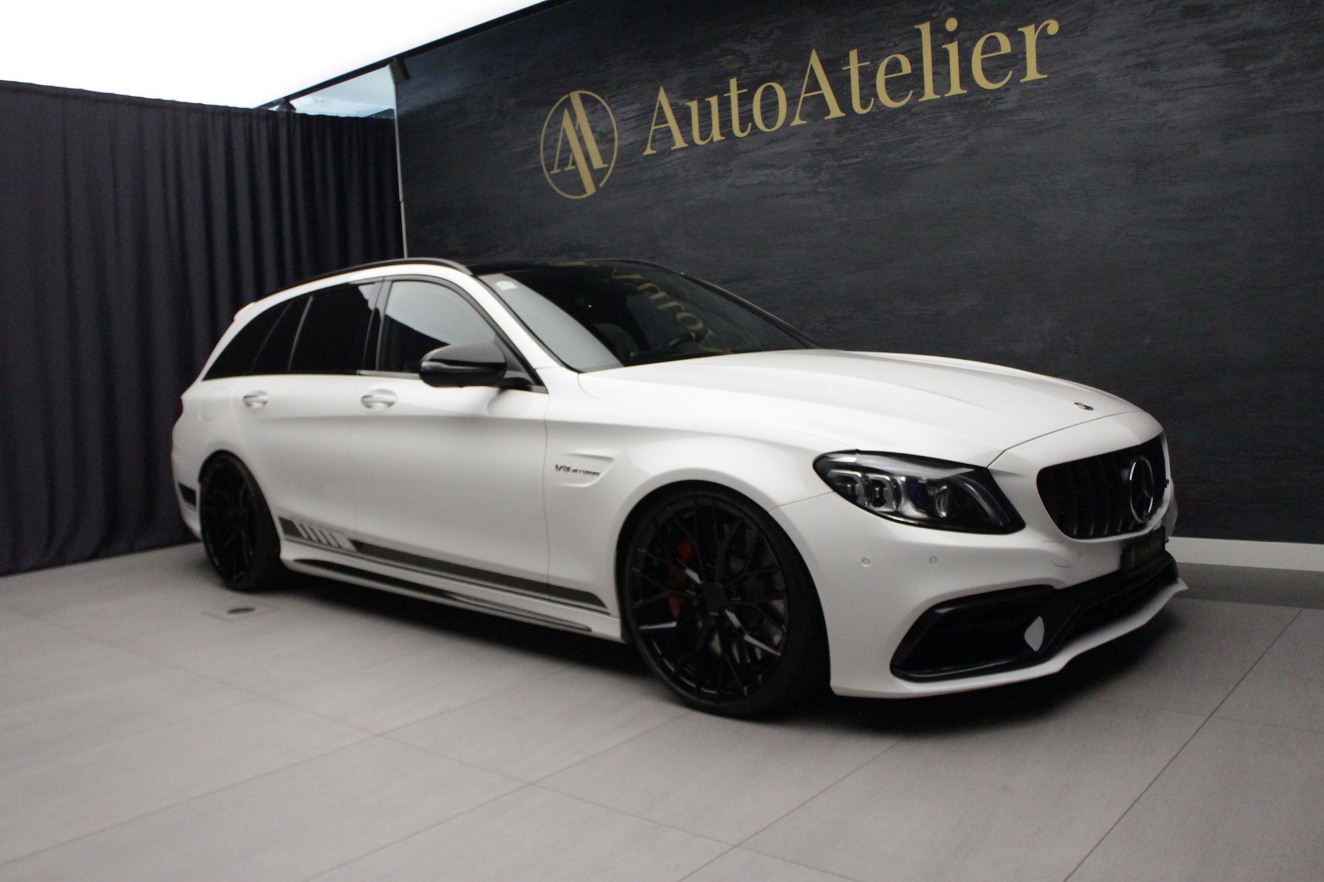 MERCEDES-BENZ C 63 S AMG-image-2