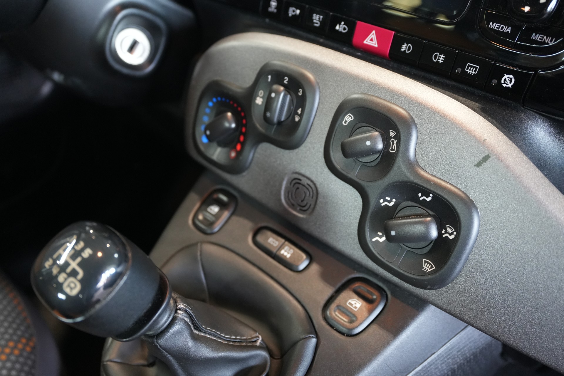 FIAT Panda 0.9 Twinair Turbo Antartica 4x4-image-12