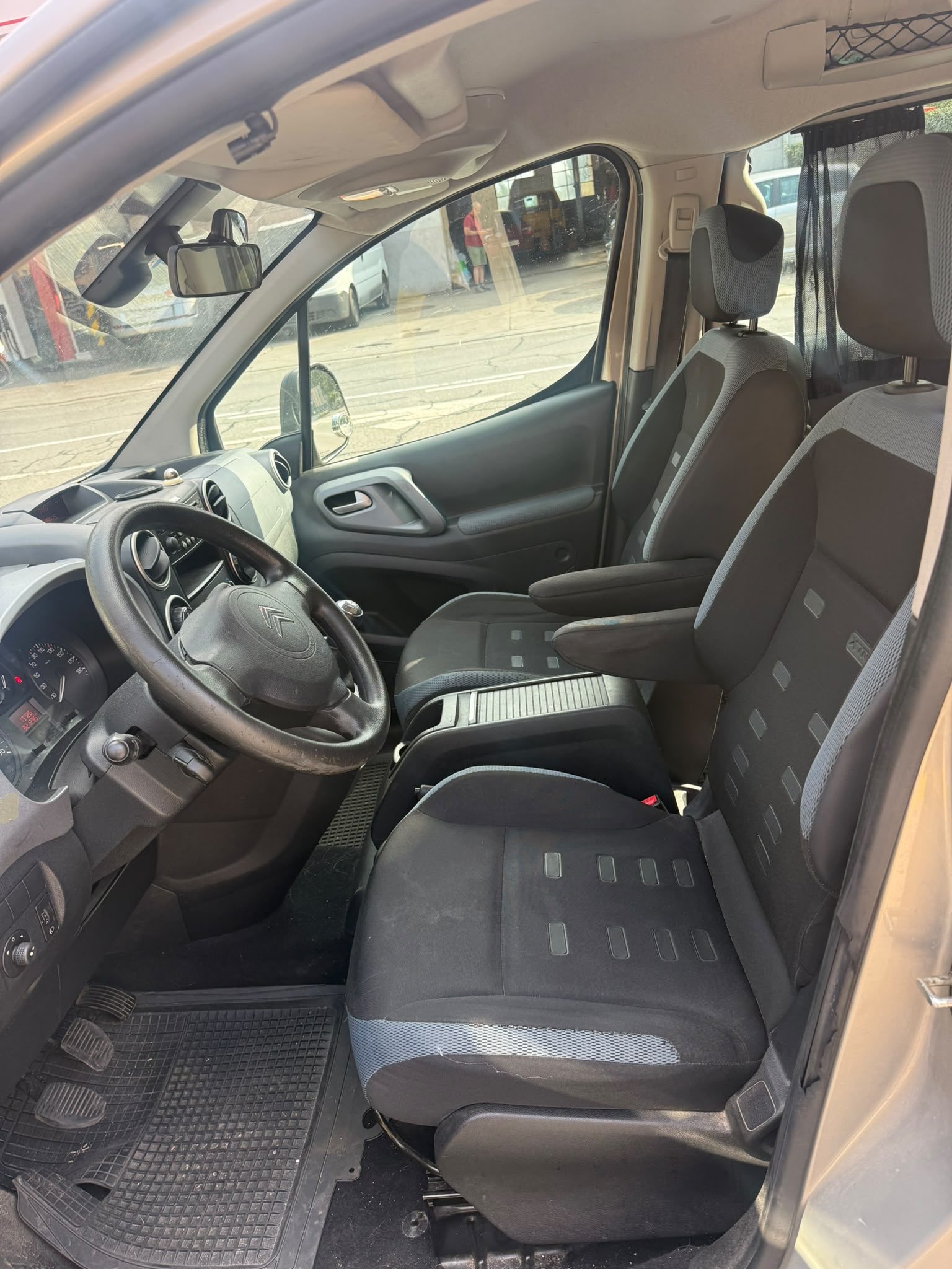 CITROEN Berlingo 1.6 HDi Multispace Special-image-6