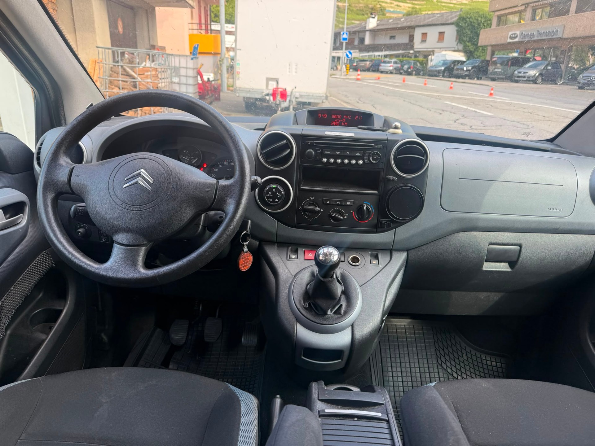 CITROEN Berlingo 1.6 HDi Multispace Special-image-8