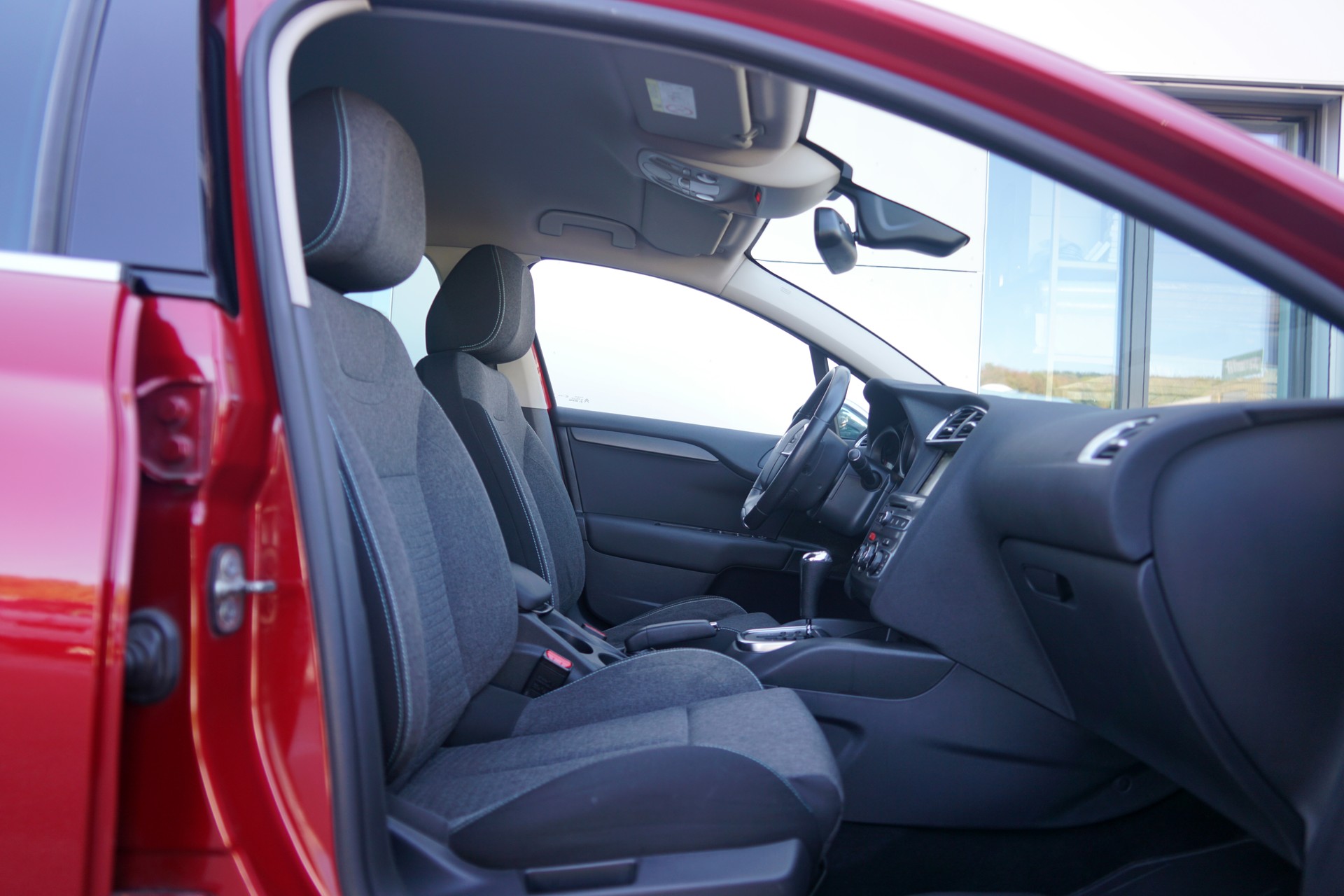 CITROEN C4 1.2 Pure Tech Feel Edition Automatic (CH)-image-13