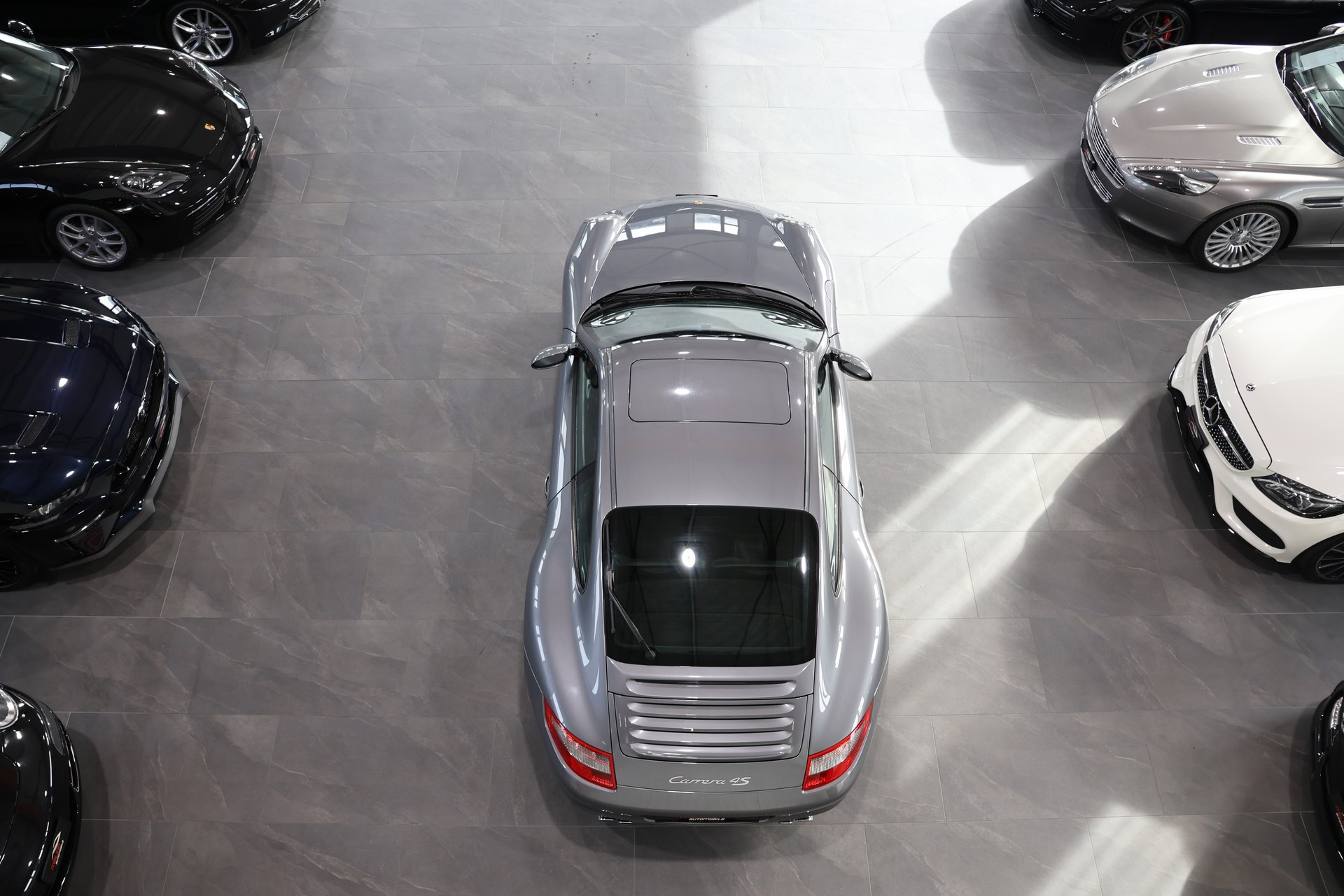 PORSCHE Carrera 4S-image-7