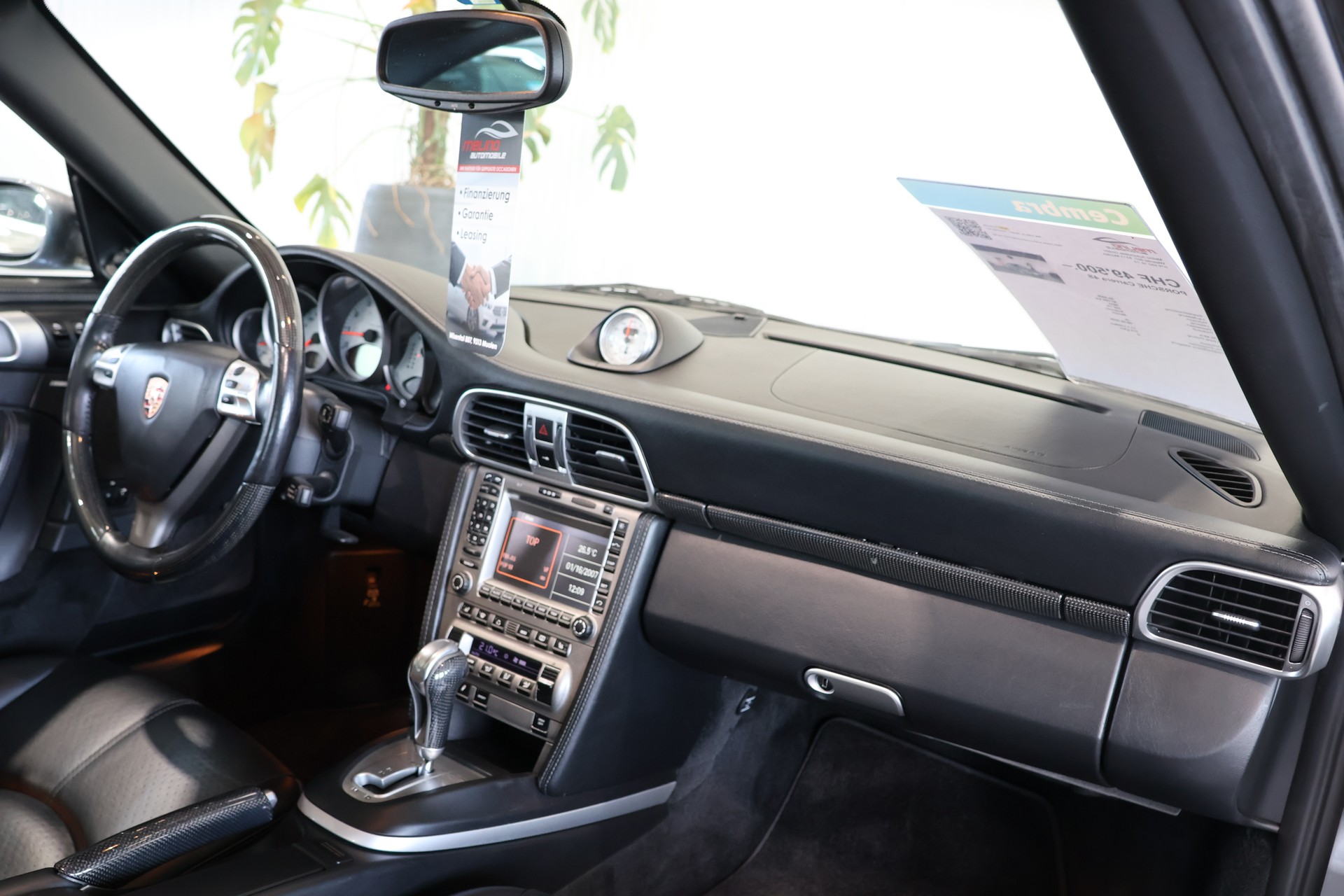 PORSCHE Carrera 4S-image-11
